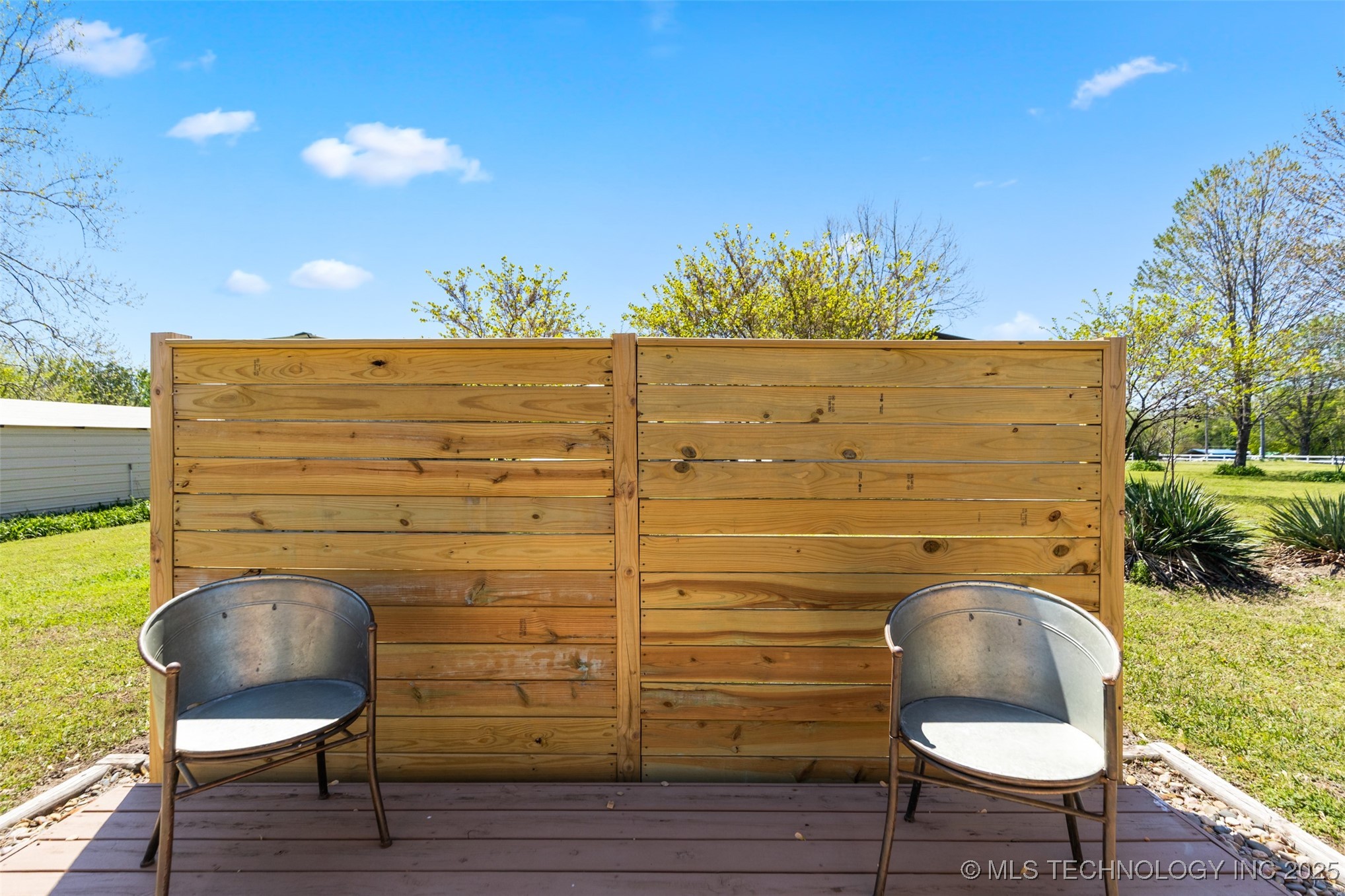 444389 E Northridge Drive Property Photo 13