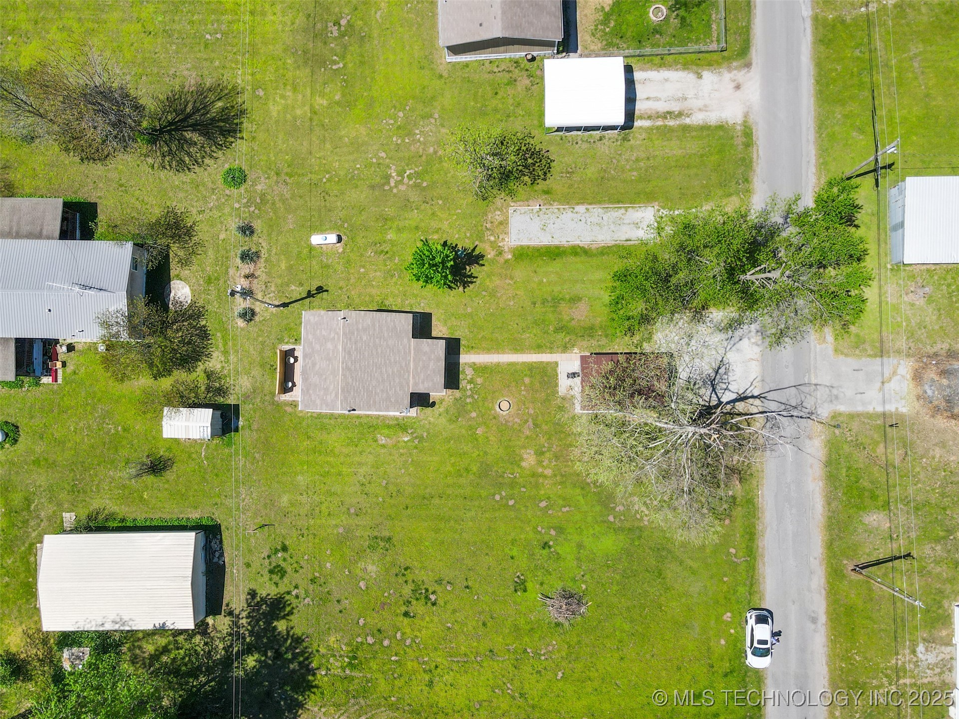 444389 E Northridge Drive Property Photo 17