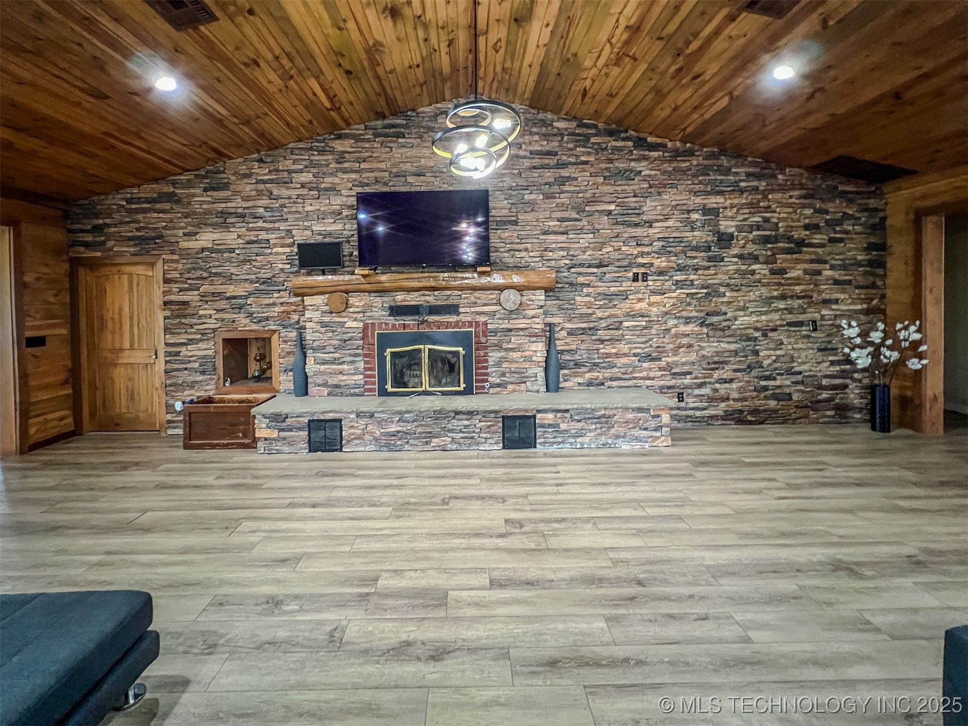 11261 Highway 51 Highway Property Photo 24