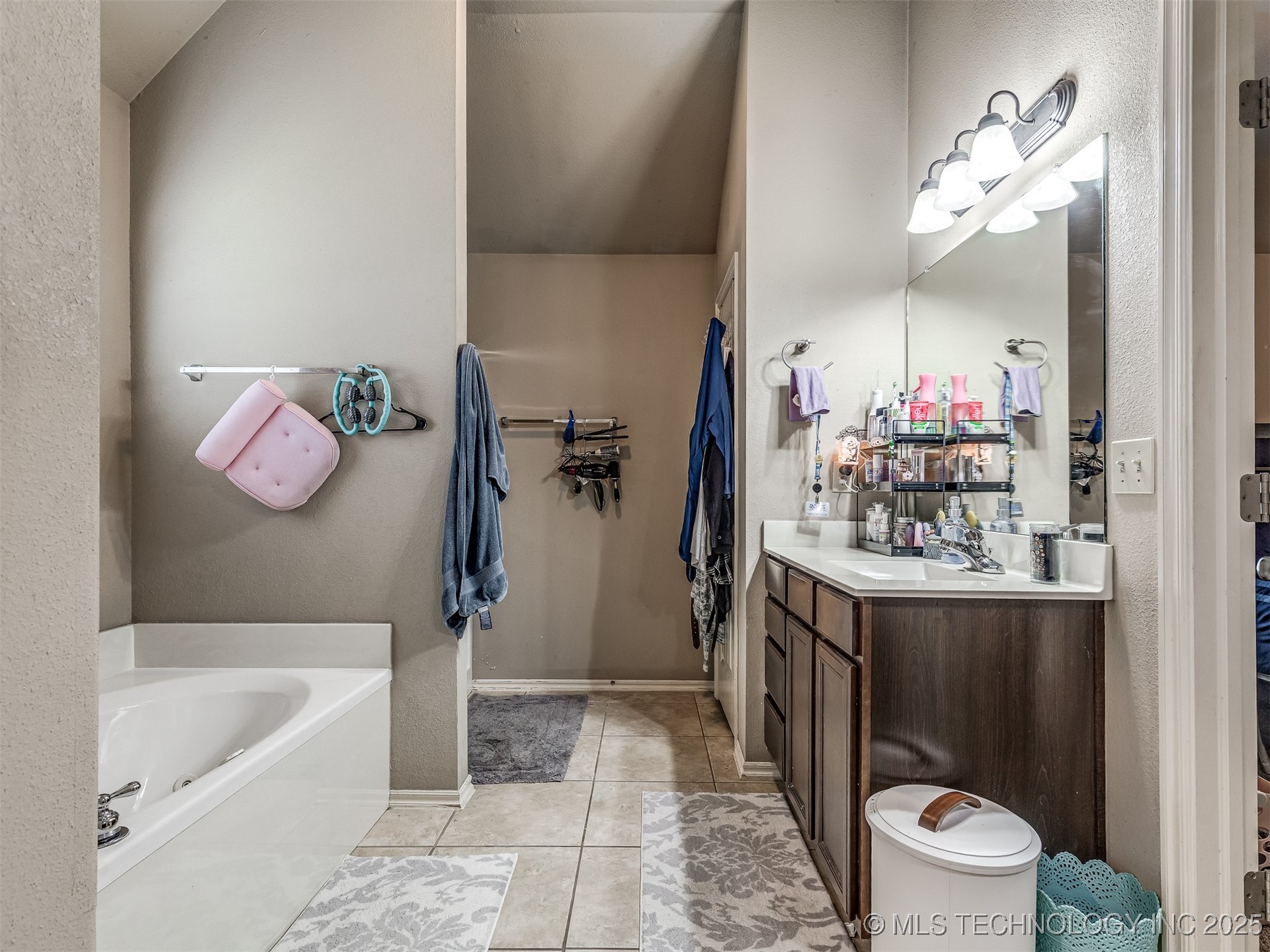 9302 N 98th East Court Property Photo 36