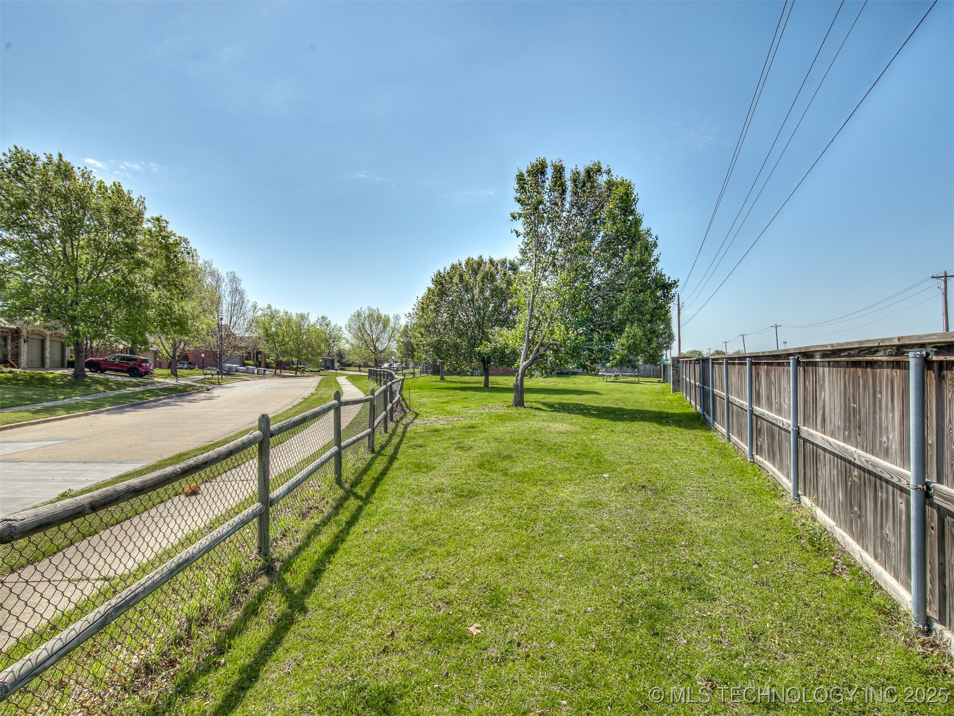 9302 N 98th East Court Property Photo 71