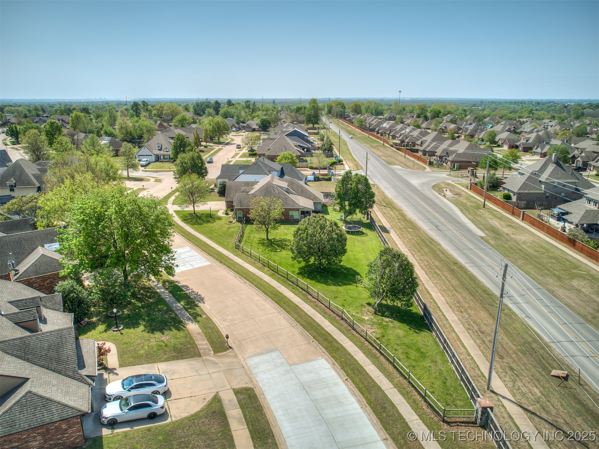 9302 N 98th East Court Property Photo 81