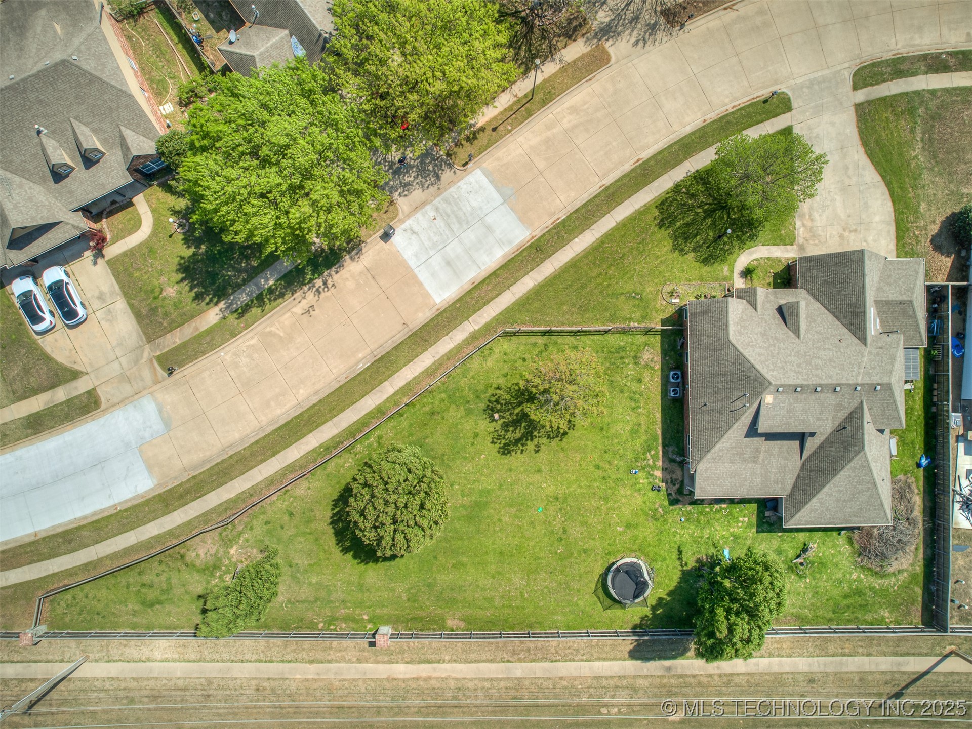 9302 N 98th East Court Property Photo 88