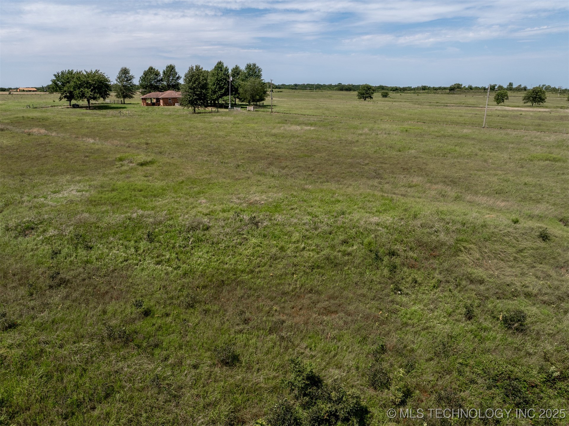 384045 E 1040 Road Property Photo 21