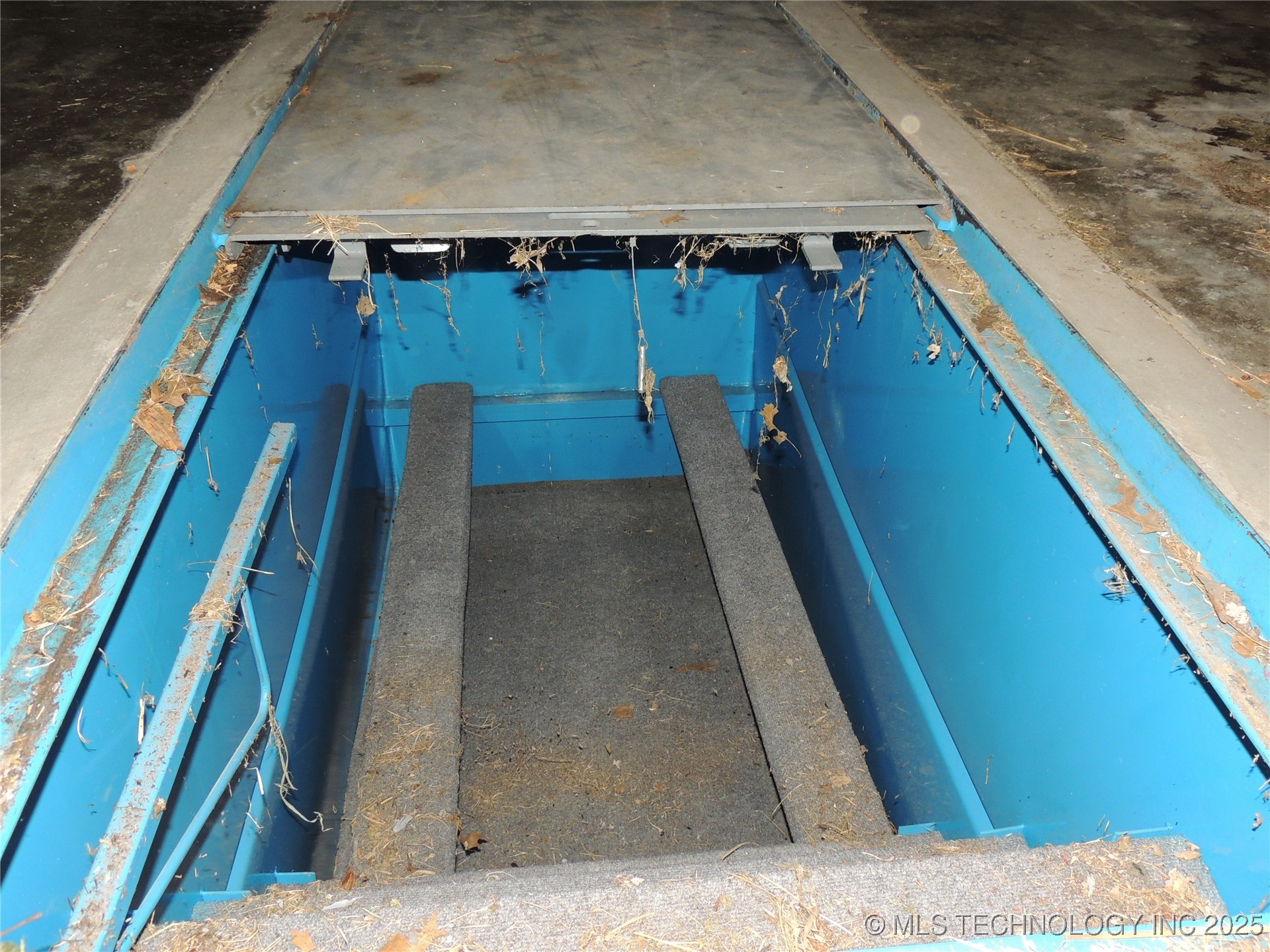 906 S 85th East Avenue Property Photo 15