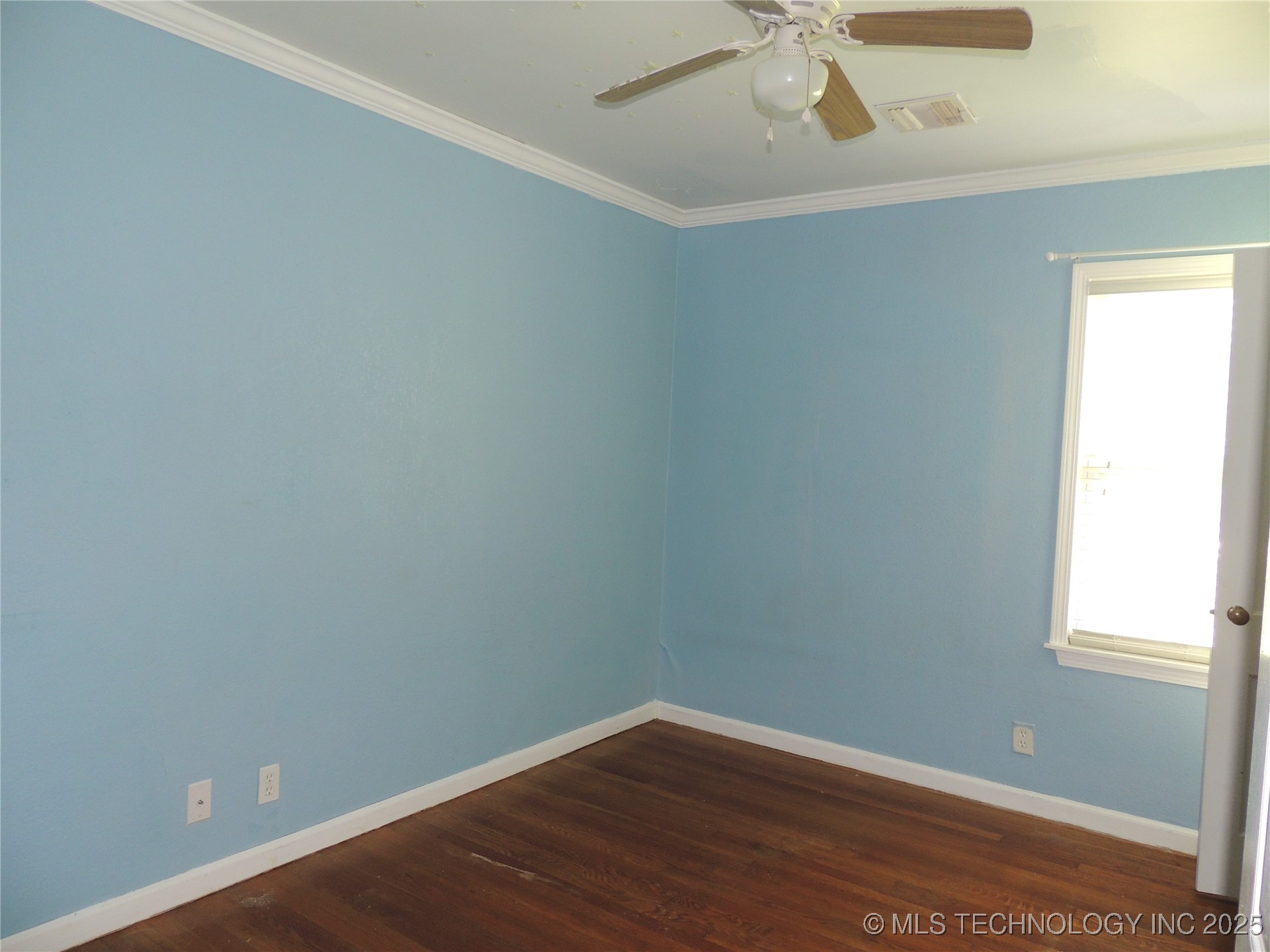 906 S 85th East Avenue Property Photo 25