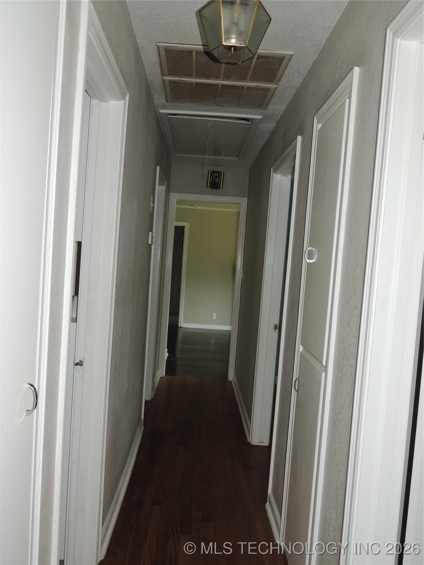 906 S 85th East Avenue Property Photo 34