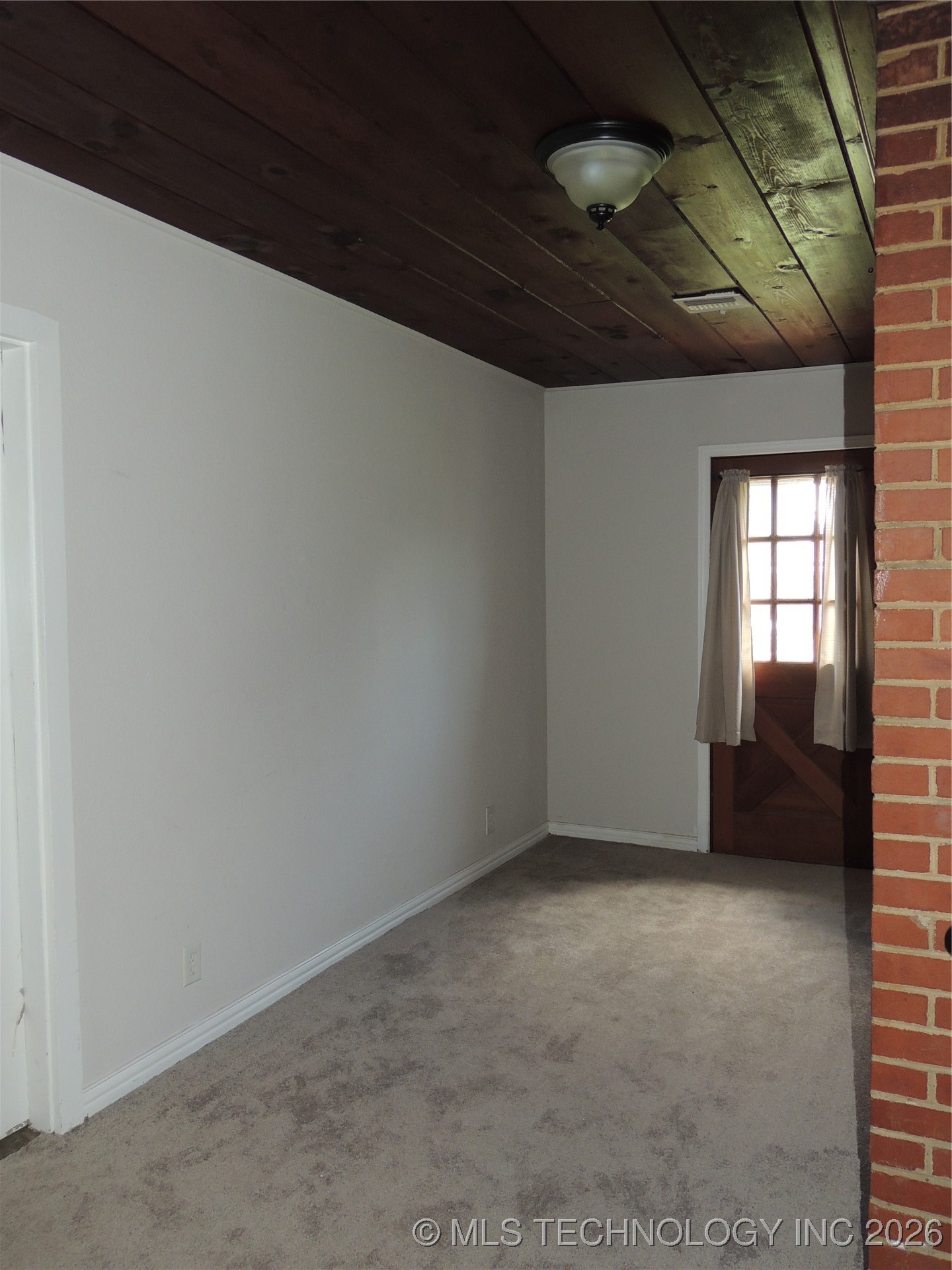 906 S 85th East Avenue Property Photo 36