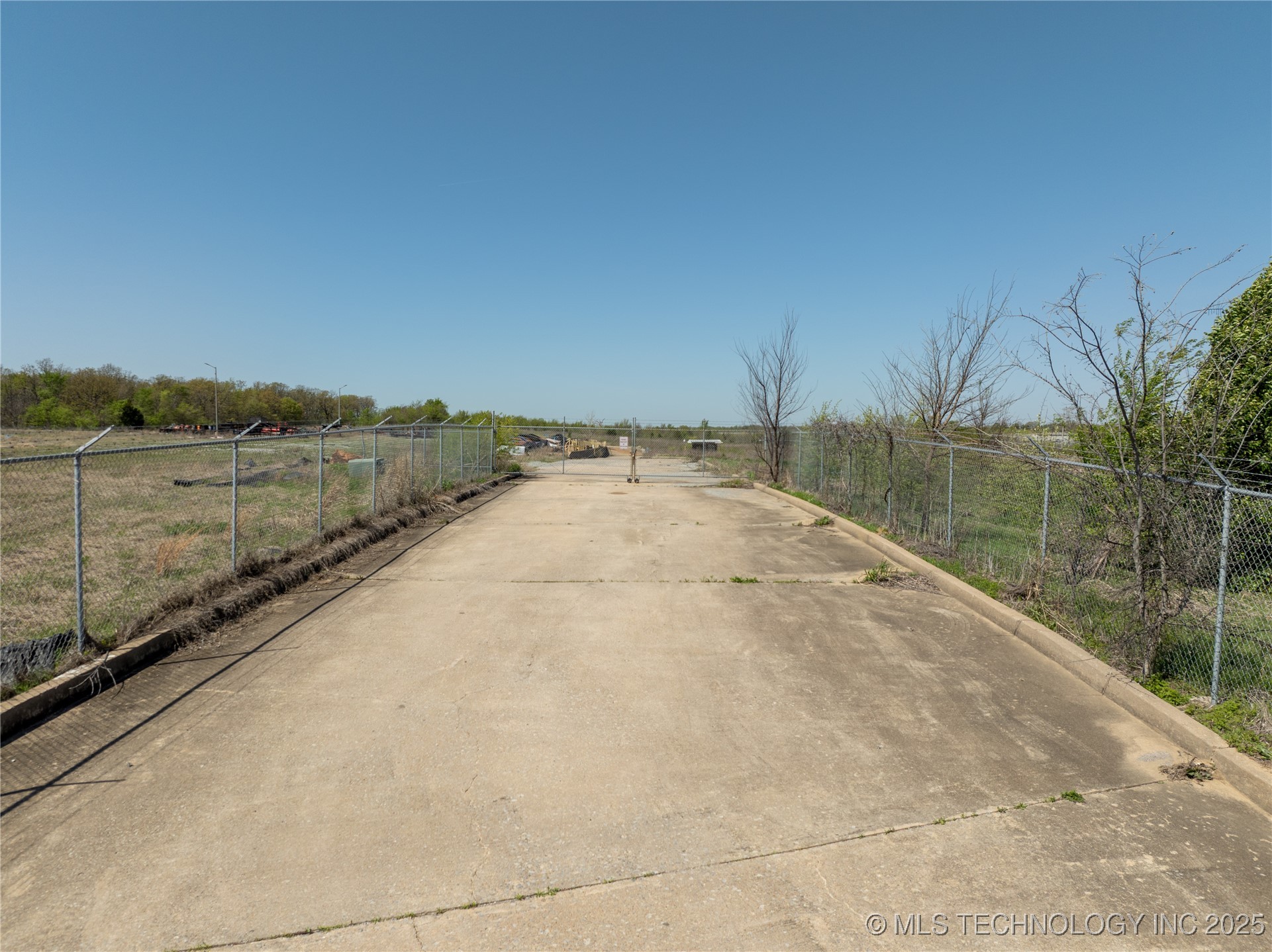 20 Westinghouse Property Photo 4