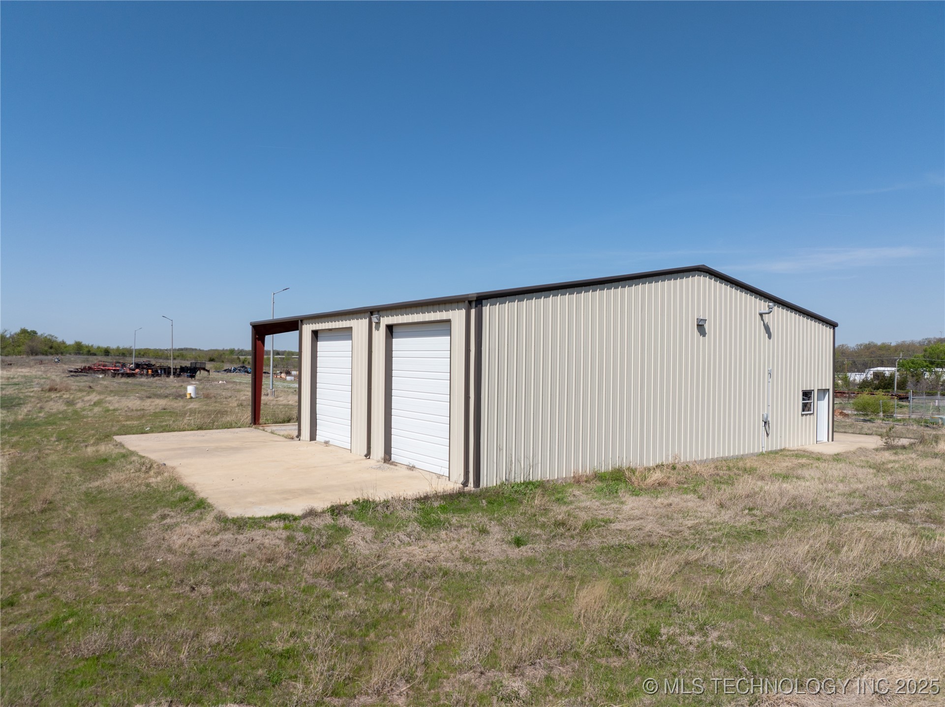 20 Westinghouse Property Photo 5