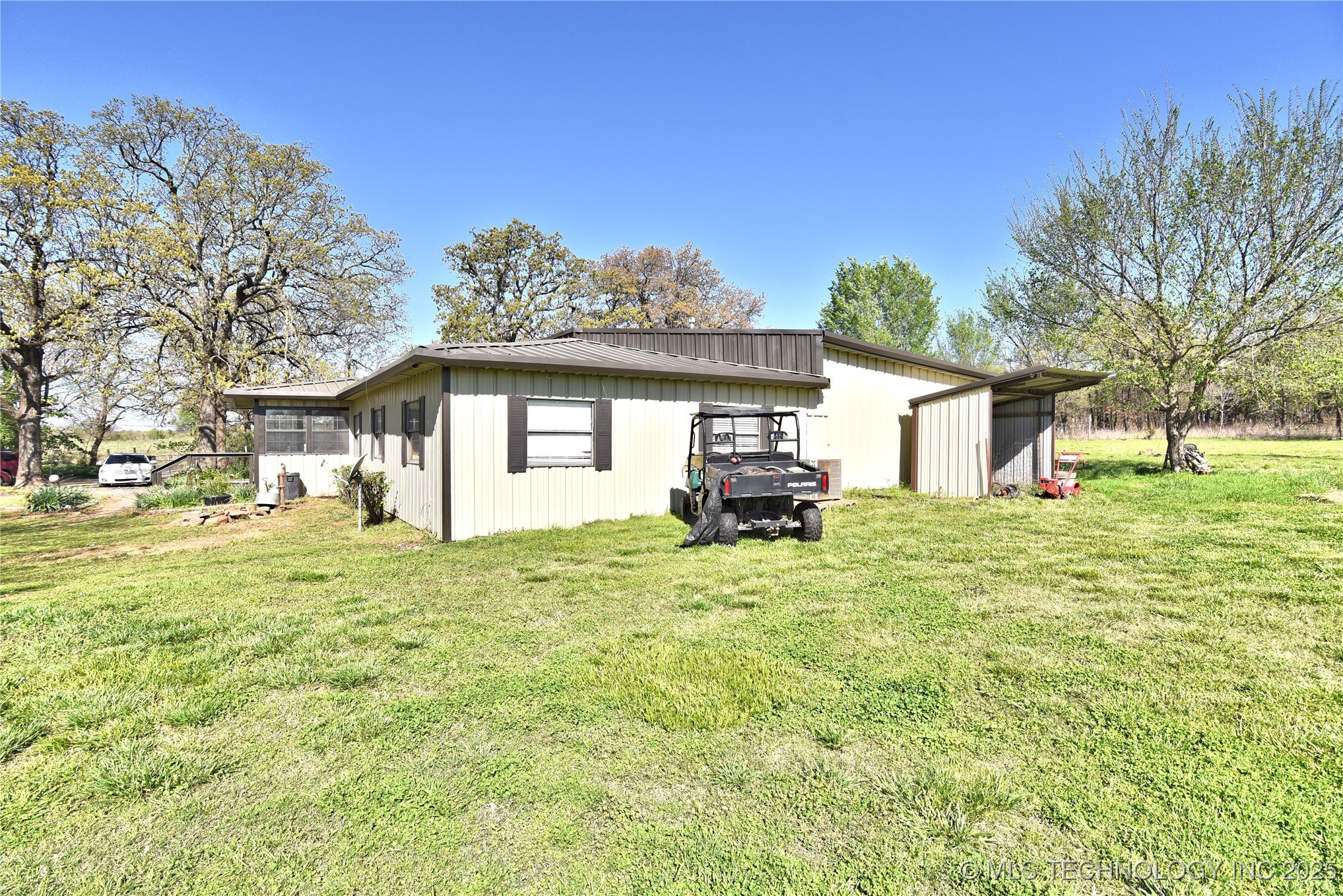 20536 S 417th West Avenue Property Photo 4