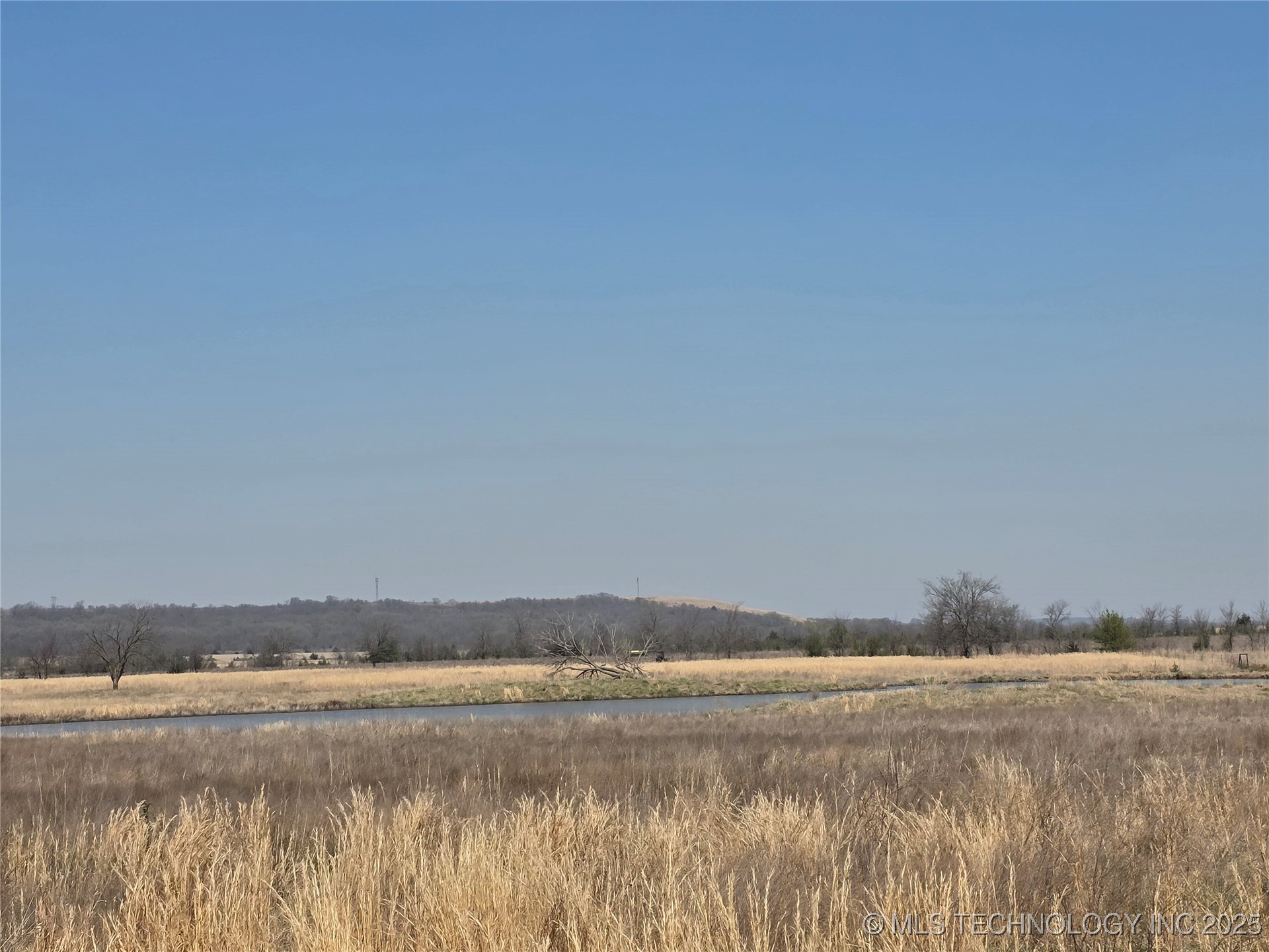 6725 Cypress Road S Property Photo 3
