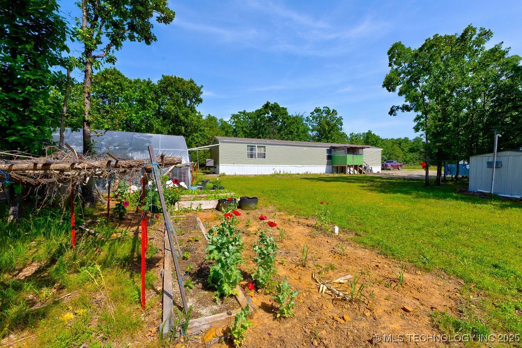 468568 E 970 Road Property Photo 4