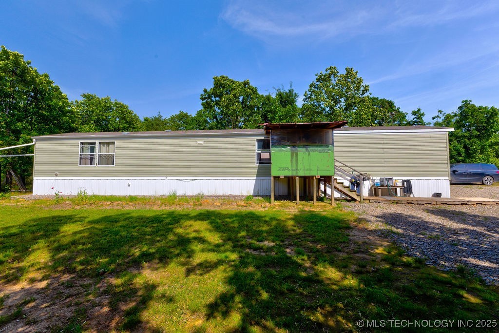 468568 E 970 Road Property Photo 5