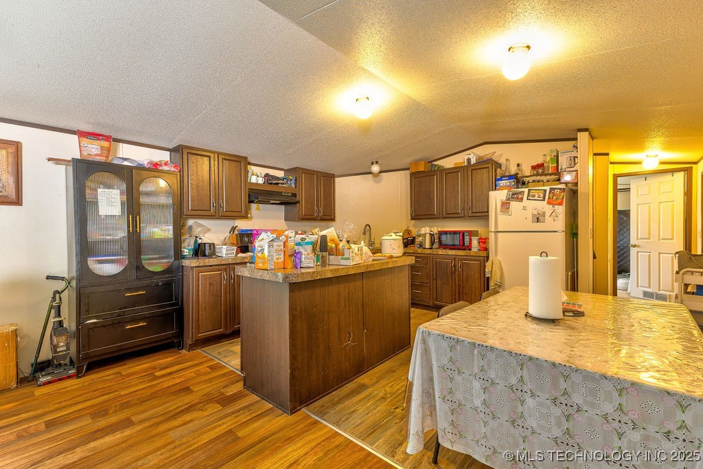 468568 E 970 Road Property Photo 7