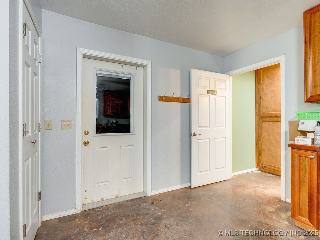 15330 County Road 3480 Property Photo 19