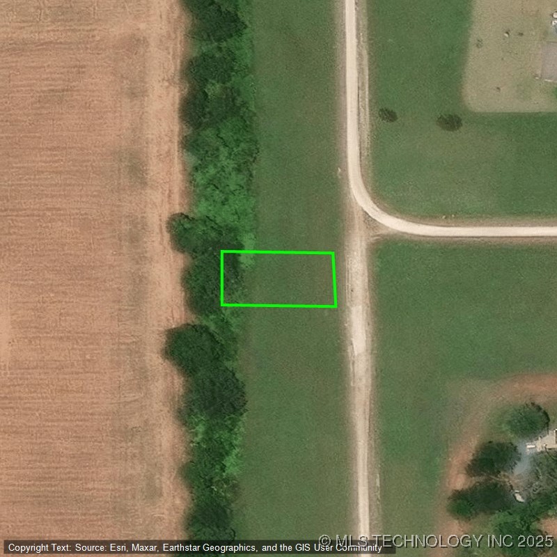 Redbud Property Photo 2