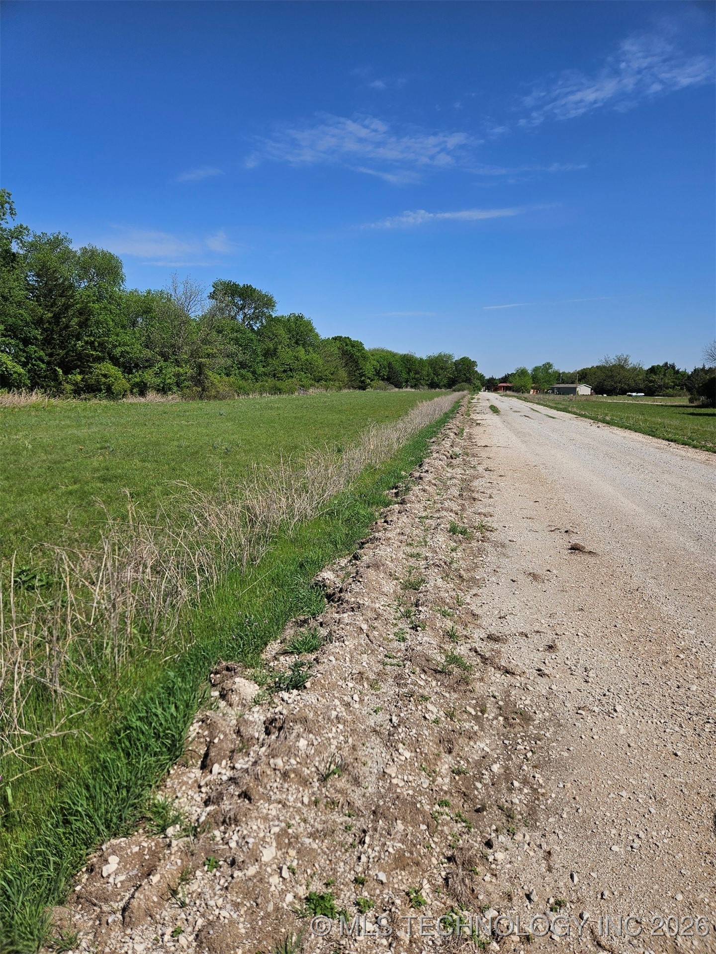 Redbud Property Photo 3