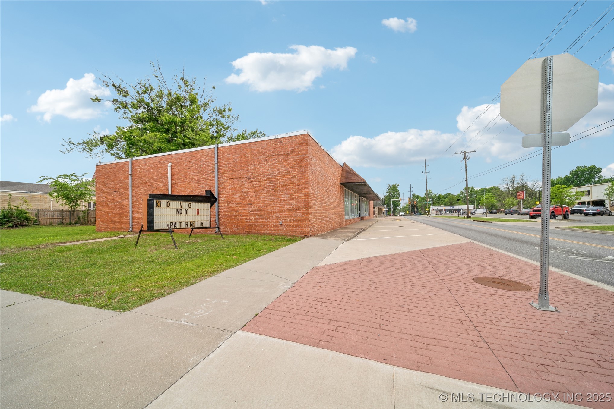 120 N 24th Property Photo 2