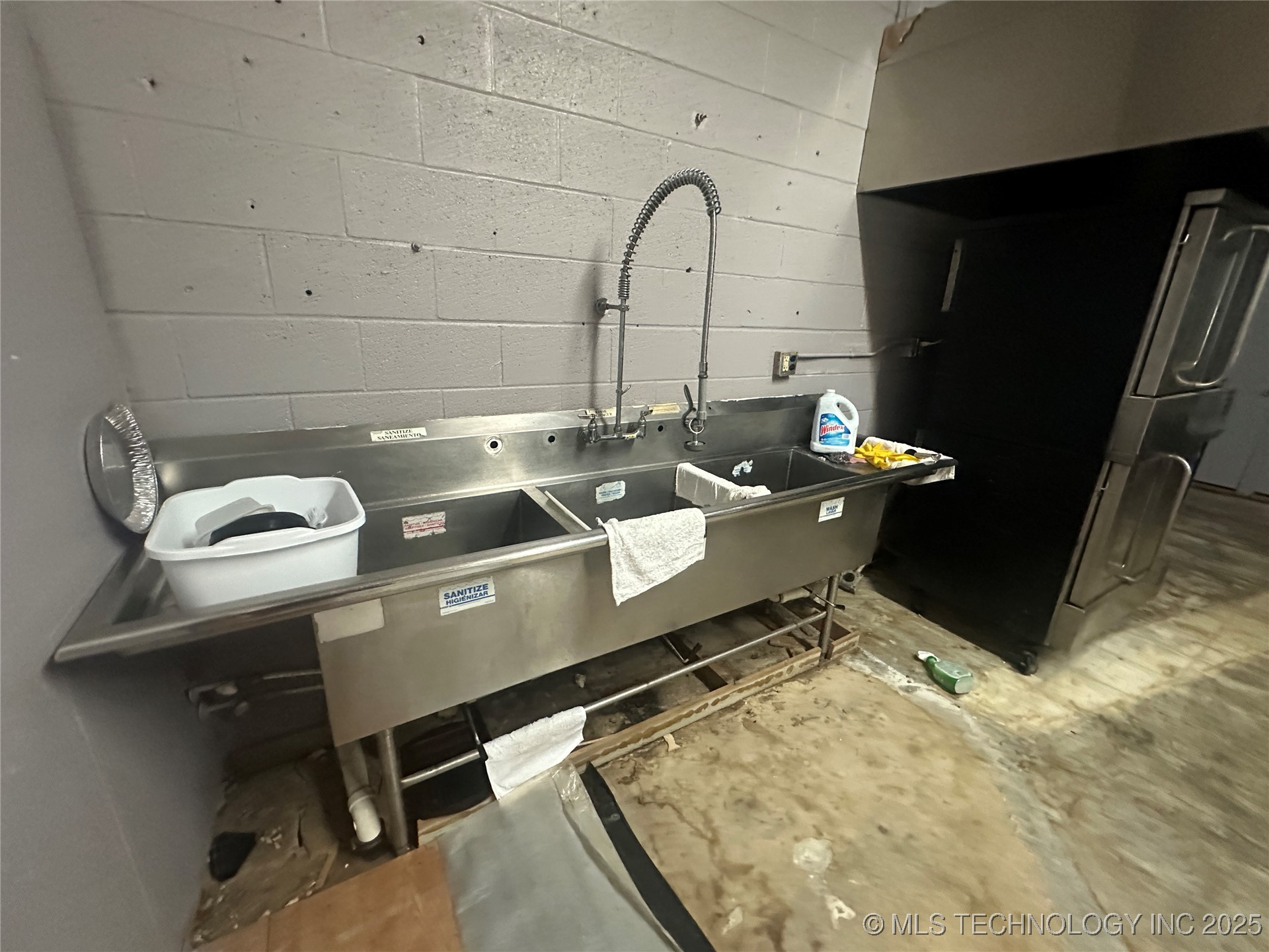 120 N 24th Property Photo 14