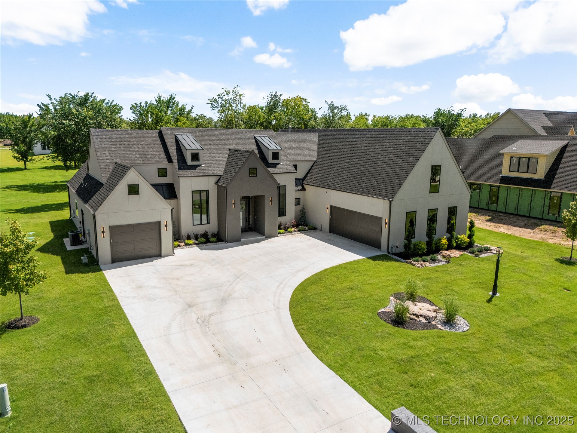 17822 E Patriot Drive Property Photo 4