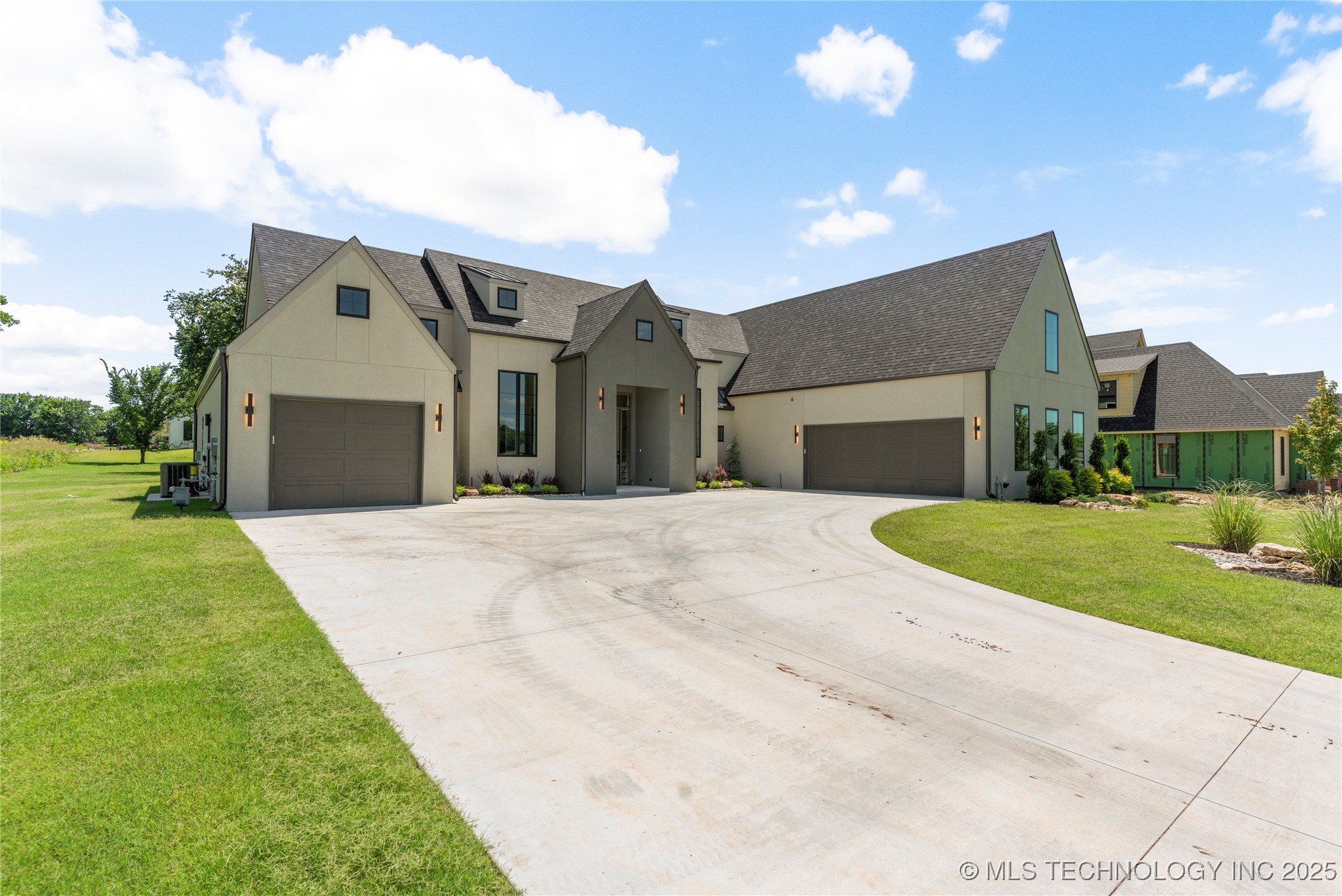 17822 E Patriot Drive Property Photo 9