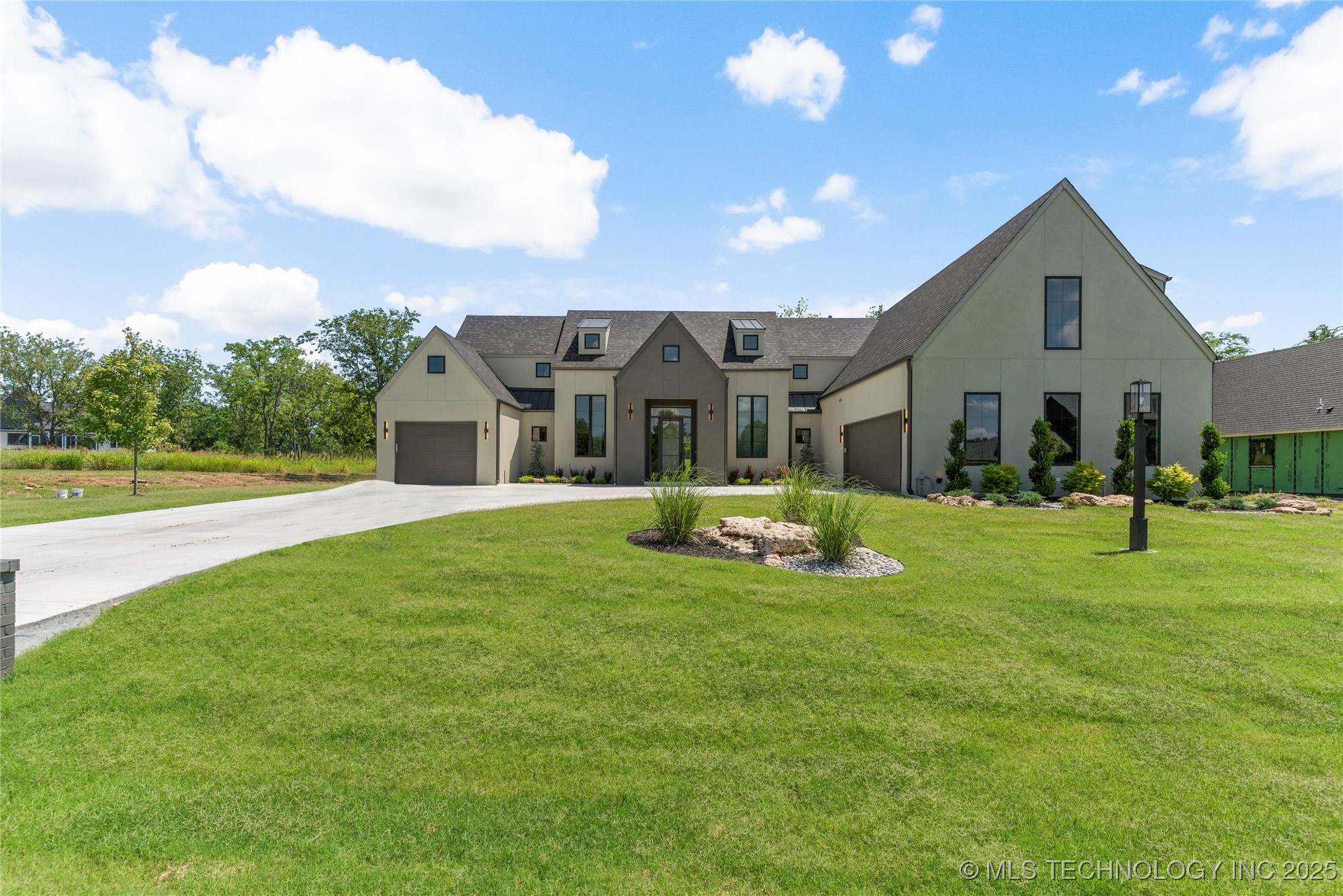 17822 E Patriot Drive Property Photo 11