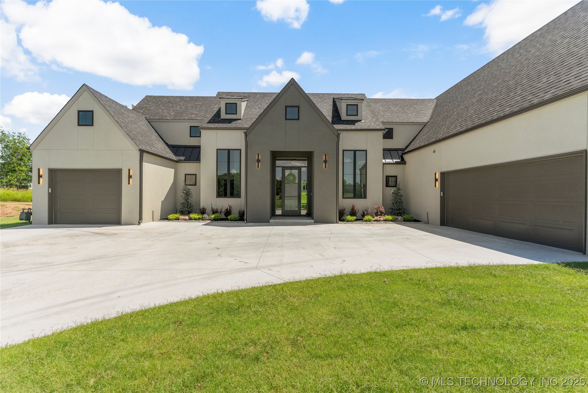 17822 E Patriot Drive Property Photo 12