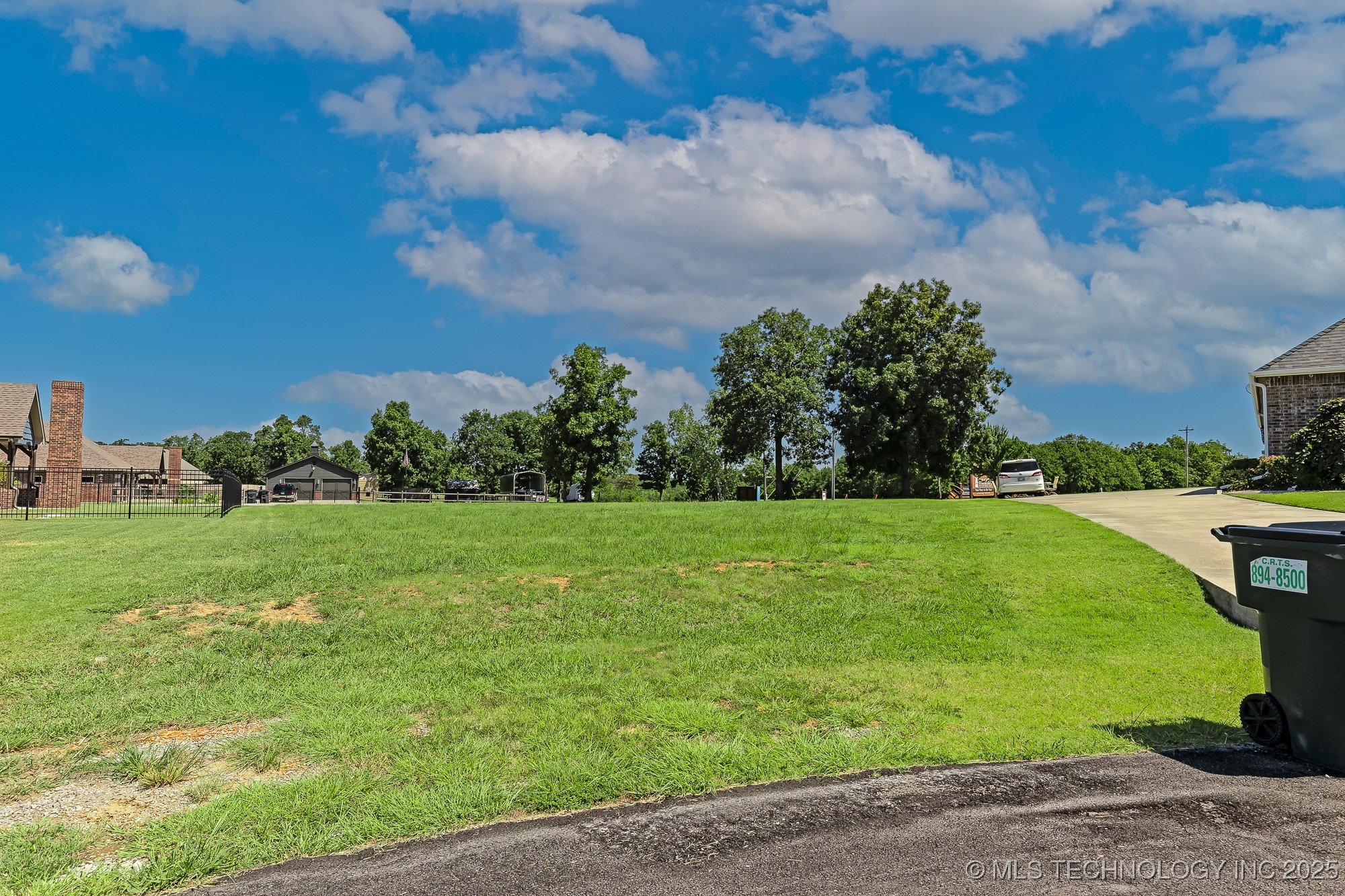 14 Avalon Drive Property Photo 9