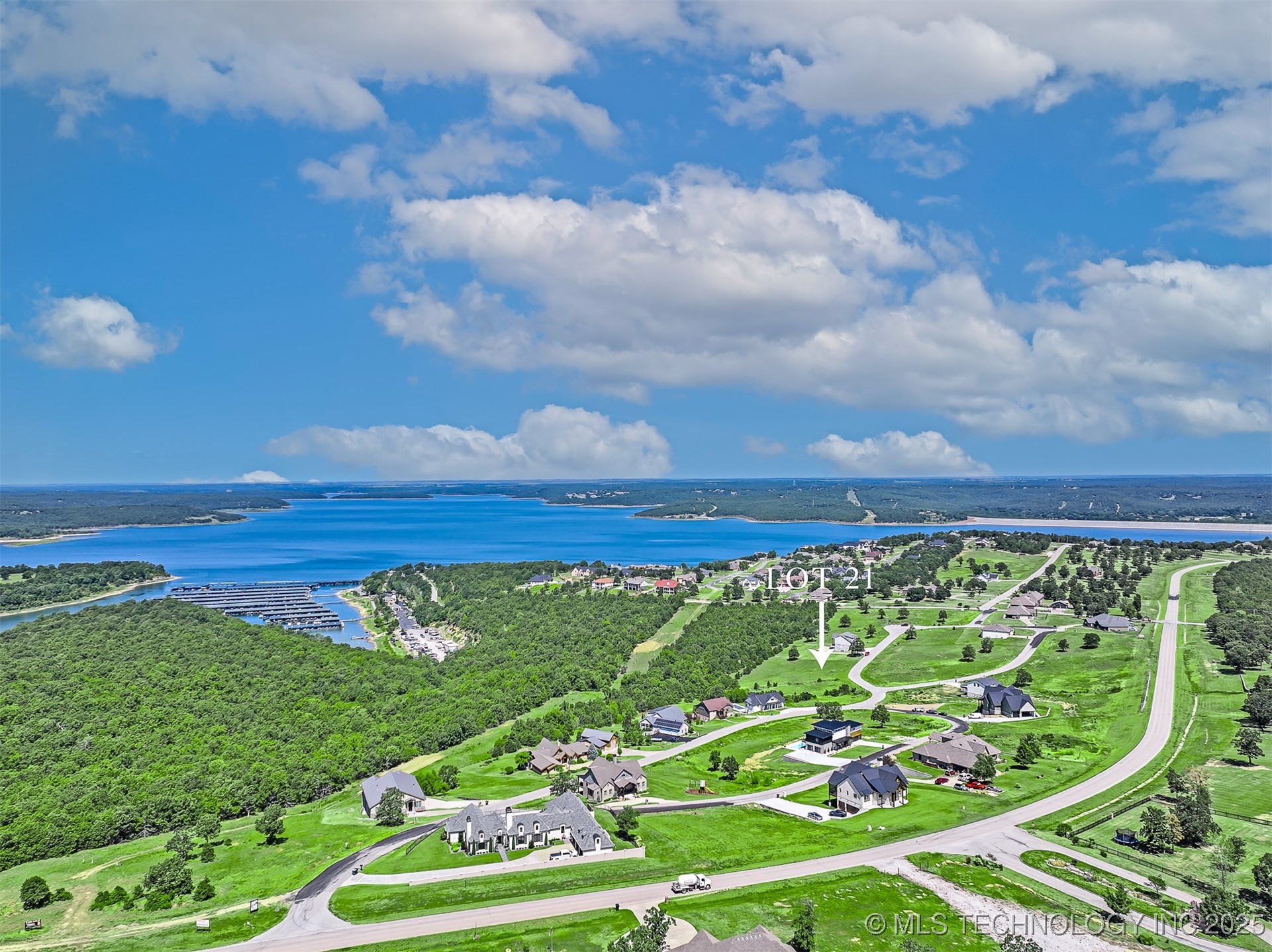 21 Catalina Boulevard Property Photo 3