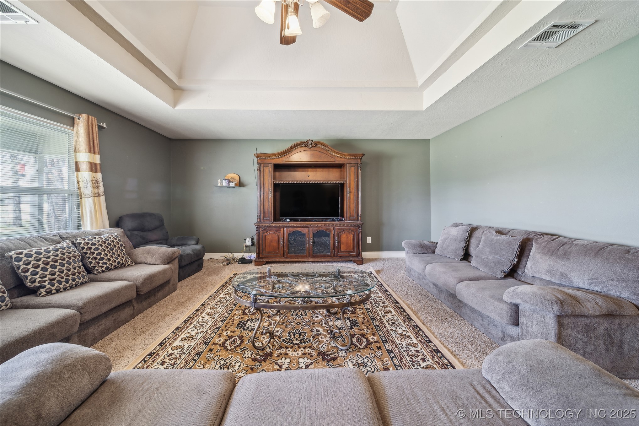 54555 E 340 Road Property Photo 6