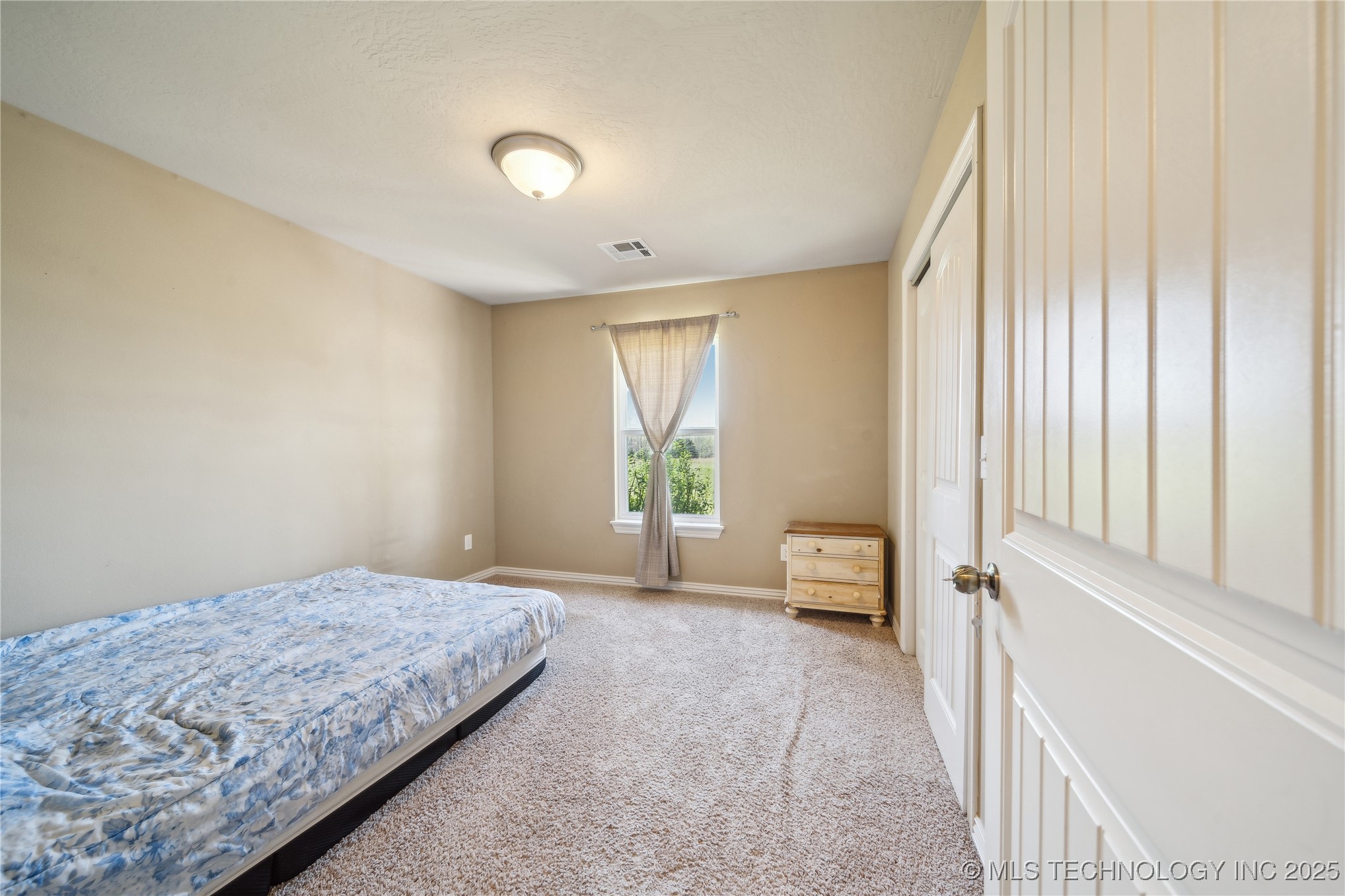 54555 E 340 Road Property Photo 15