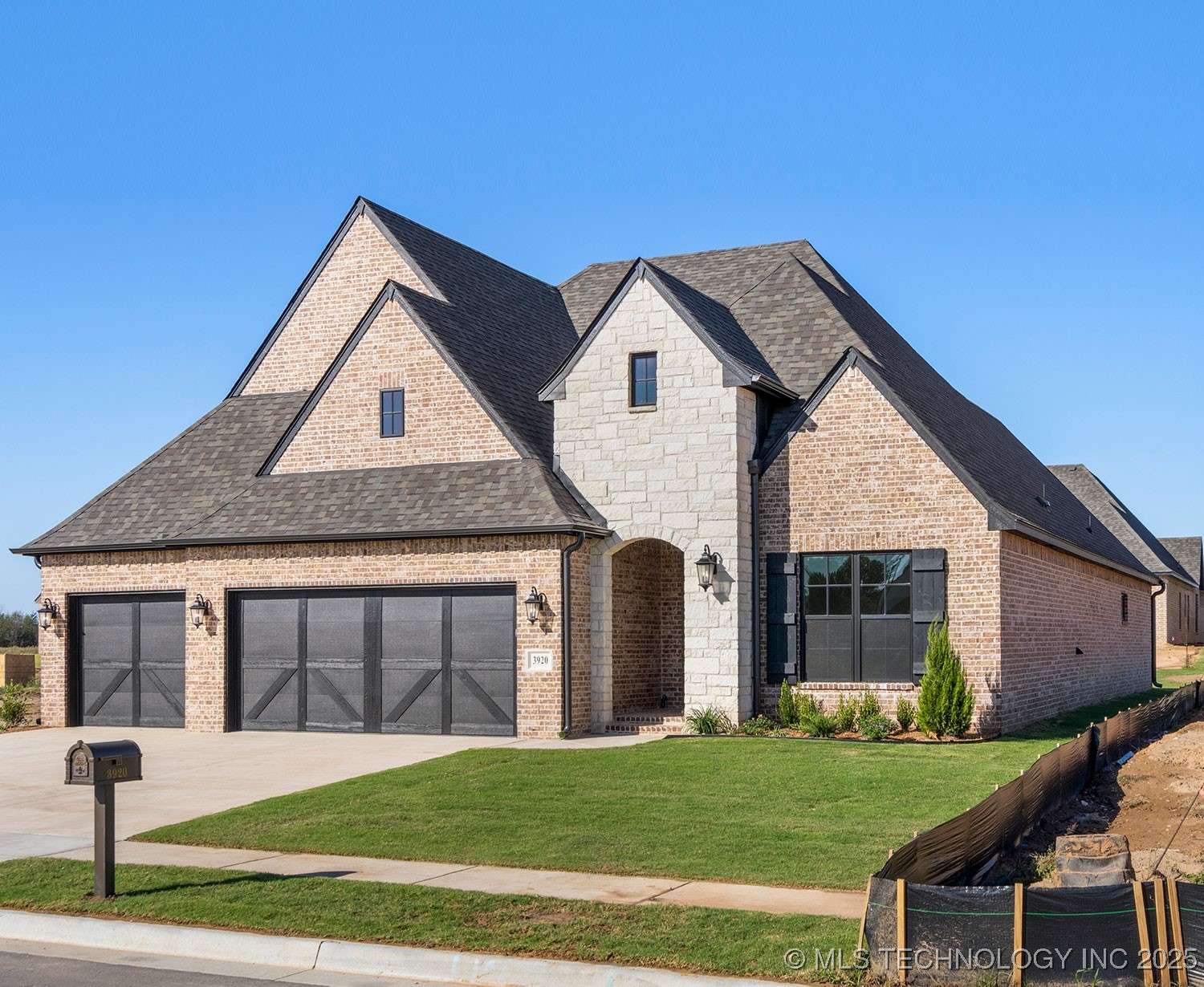 3920 S Elder Boulevard Property Photo 1