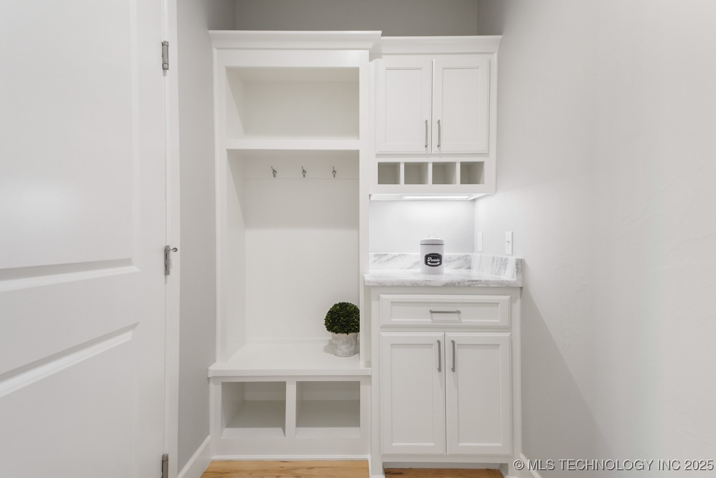 3920 S Elder Boulevard Property Photo 7