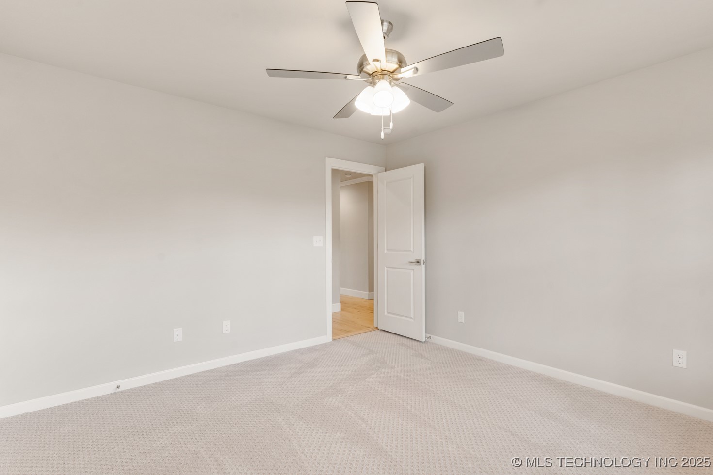 1509 Pinecrest Drive Property Photo 8