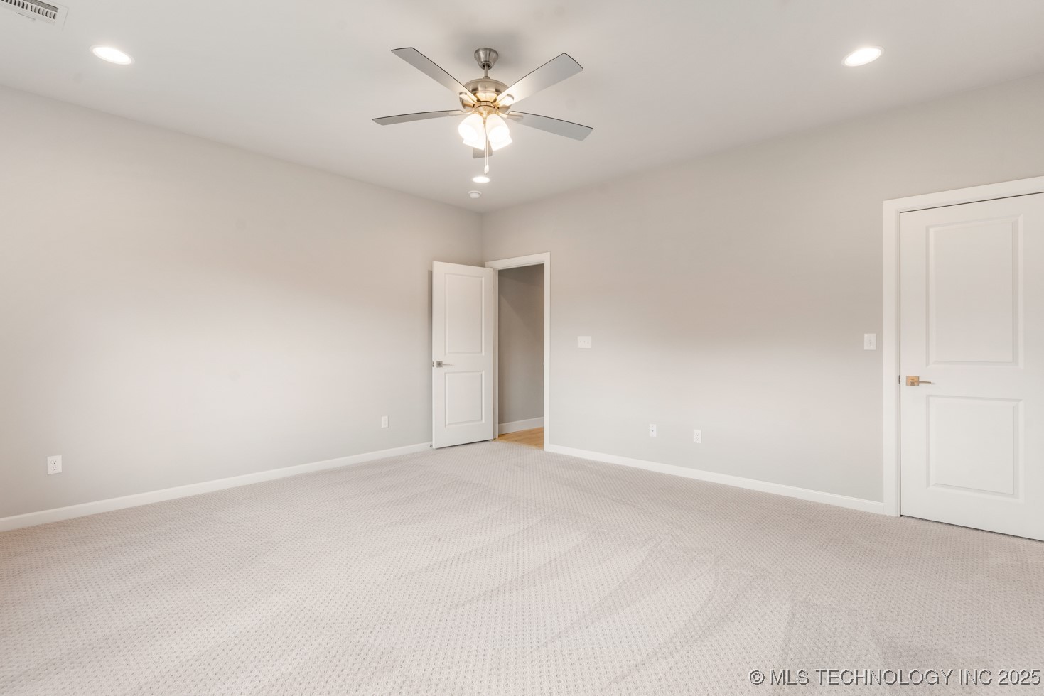 1509 Pinecrest Drive Property Photo 18