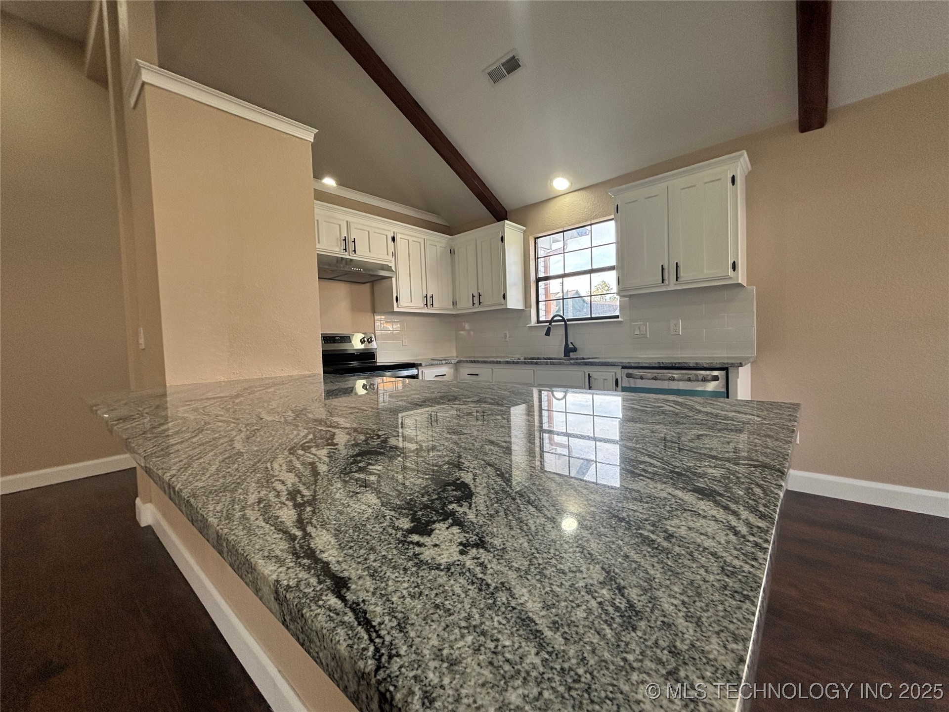 13802 E 19th Place Property Photo 7