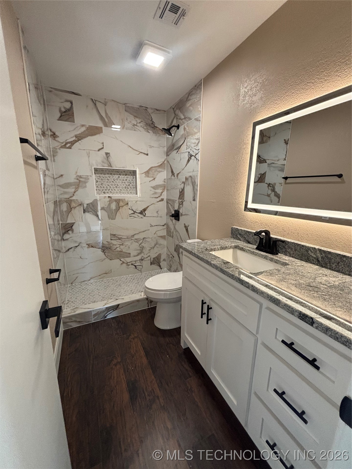 13802 E 19th Place Property Photo 12