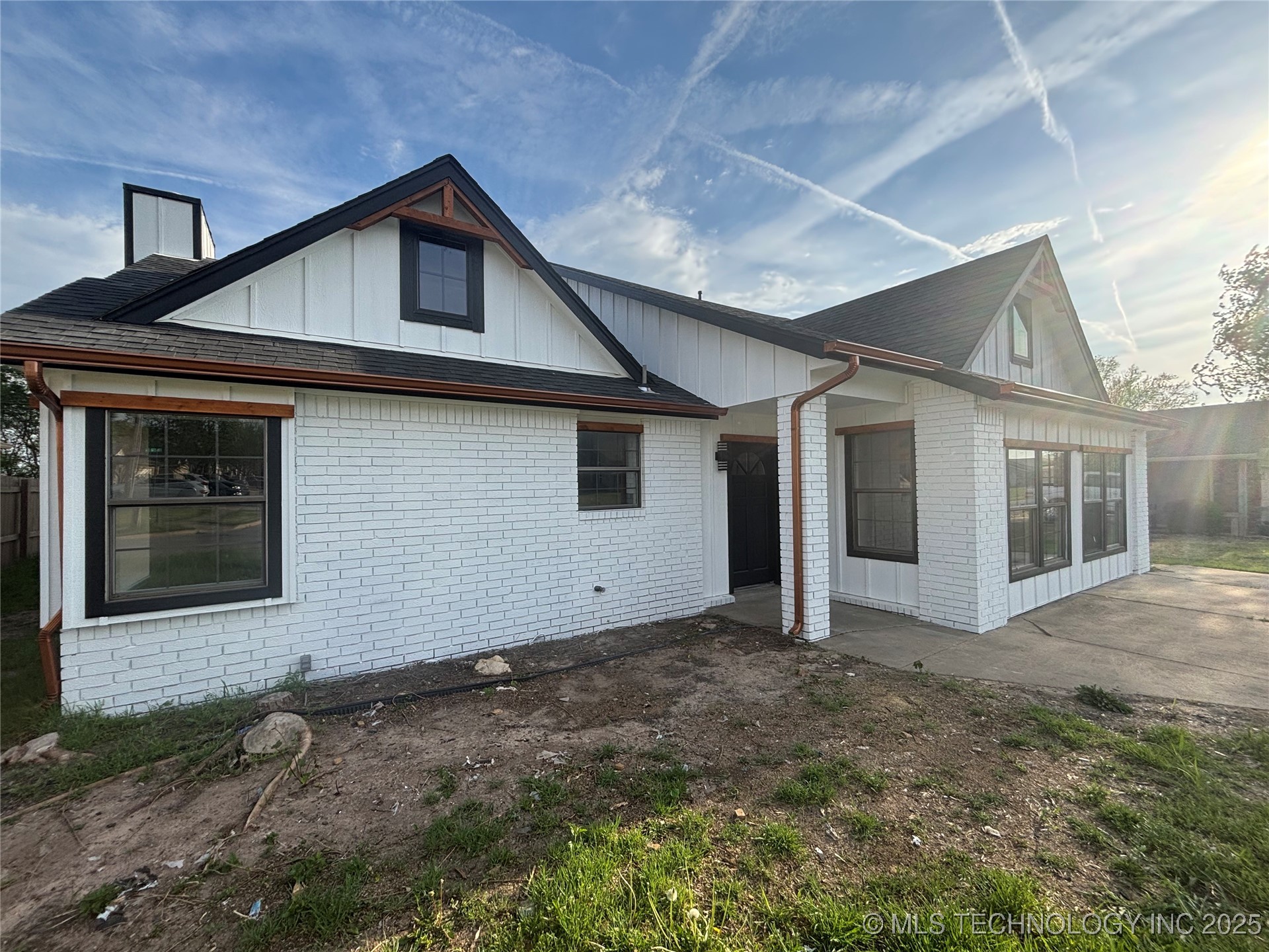 13802 E 19th Place Property Photo 19