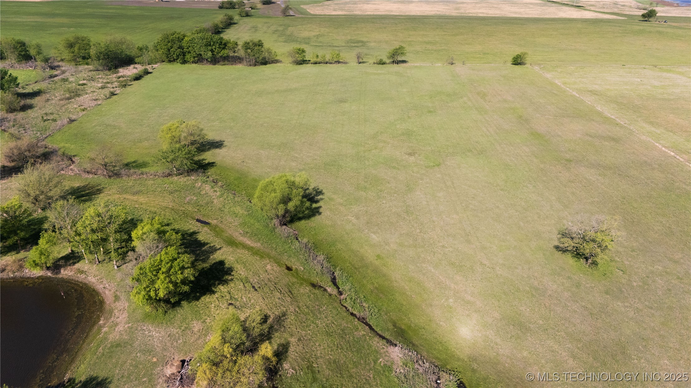 Hwy 75 Property Photo 5