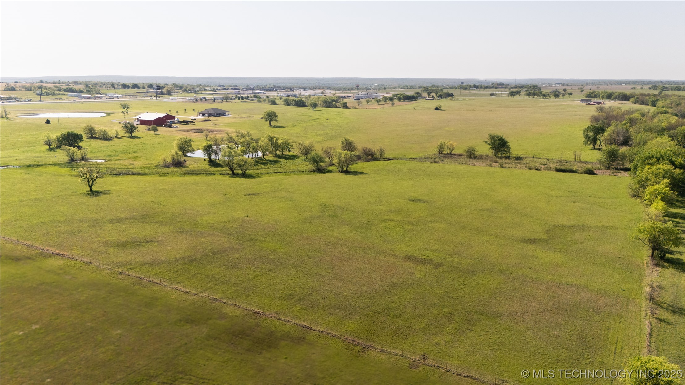 Hwy 75 Property Photo 8