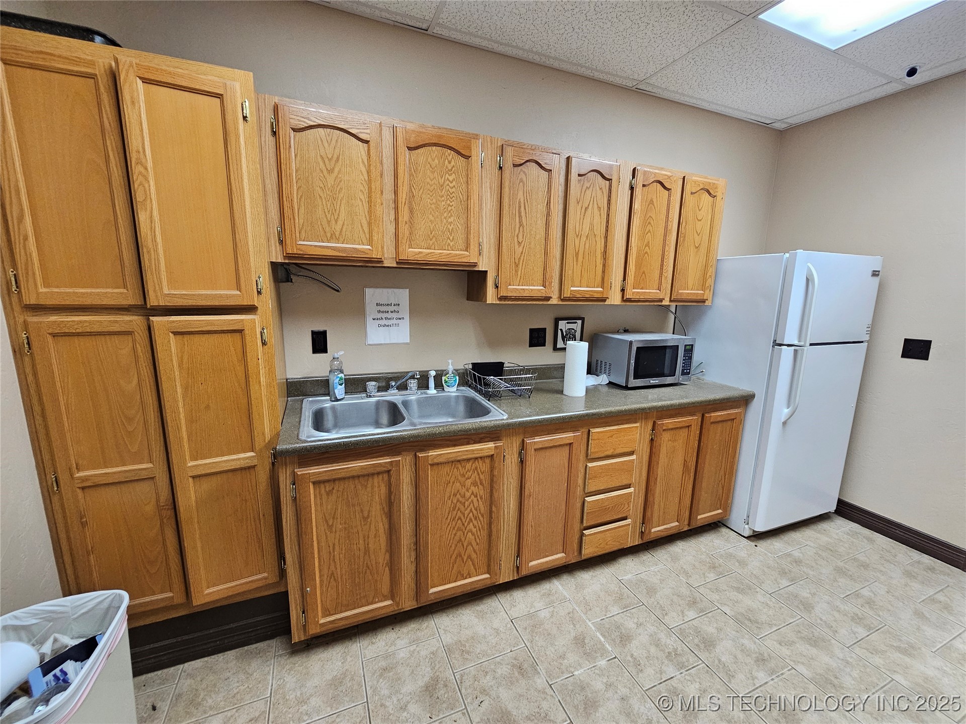 2247 W Mockingbird Property Photo 12