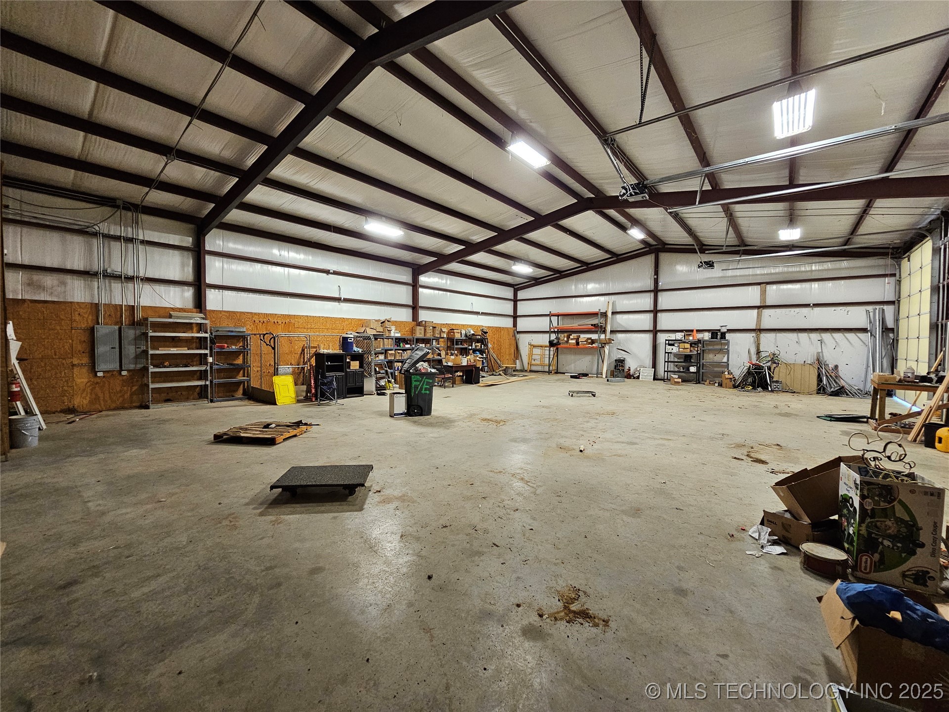 2247 W Mockingbird Property Photo 18