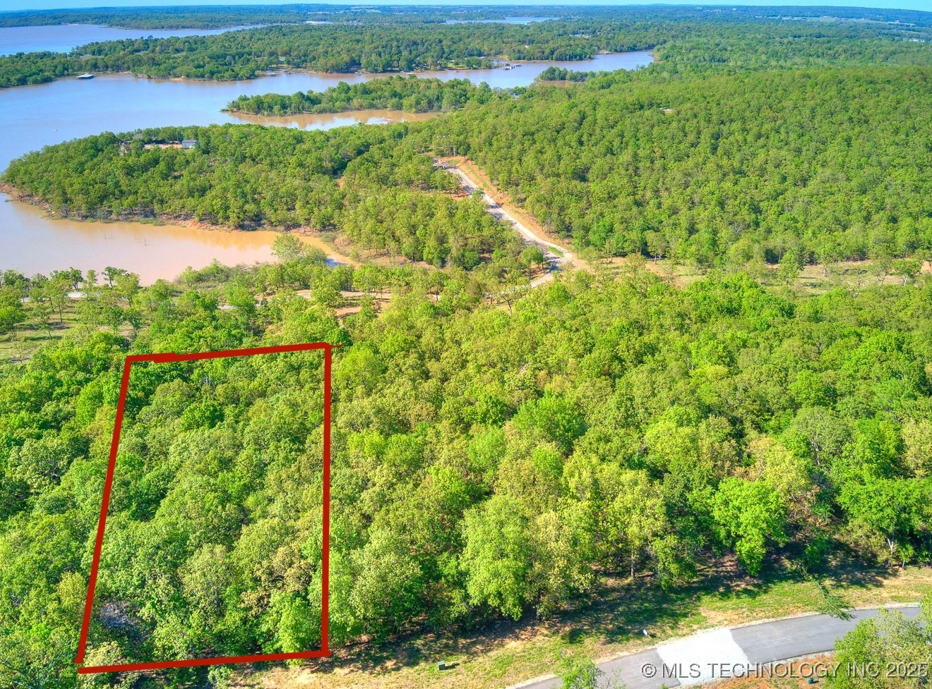 228 Patriot Pointe Property Photo 4