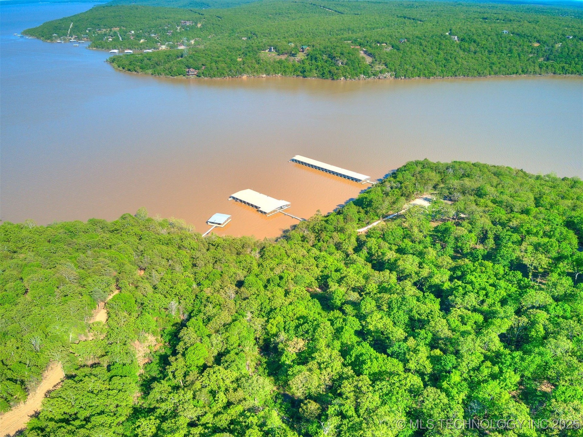 228 Patriot Pointe Property Photo 15