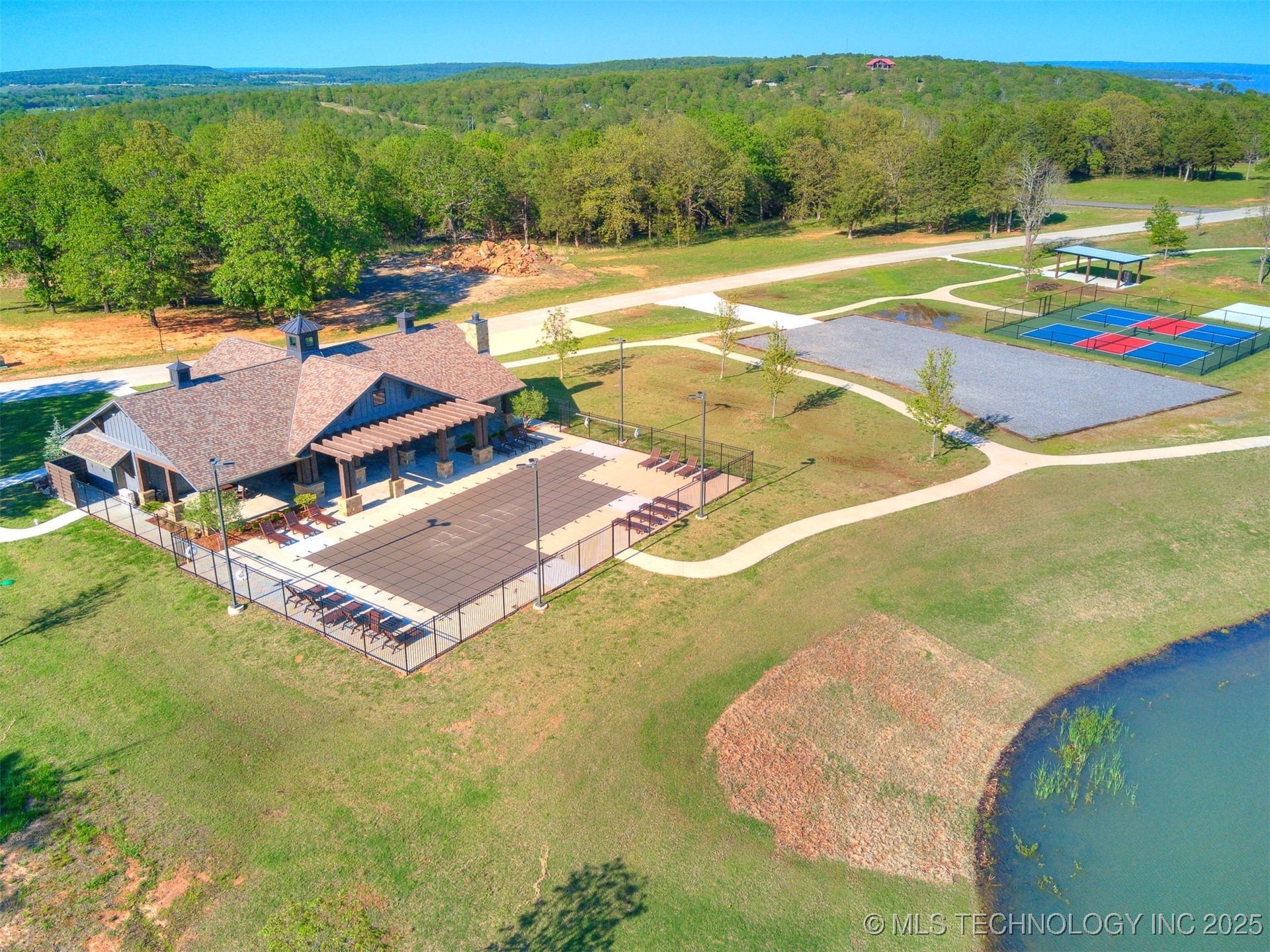 228 Patriot Pointe Property Photo 17