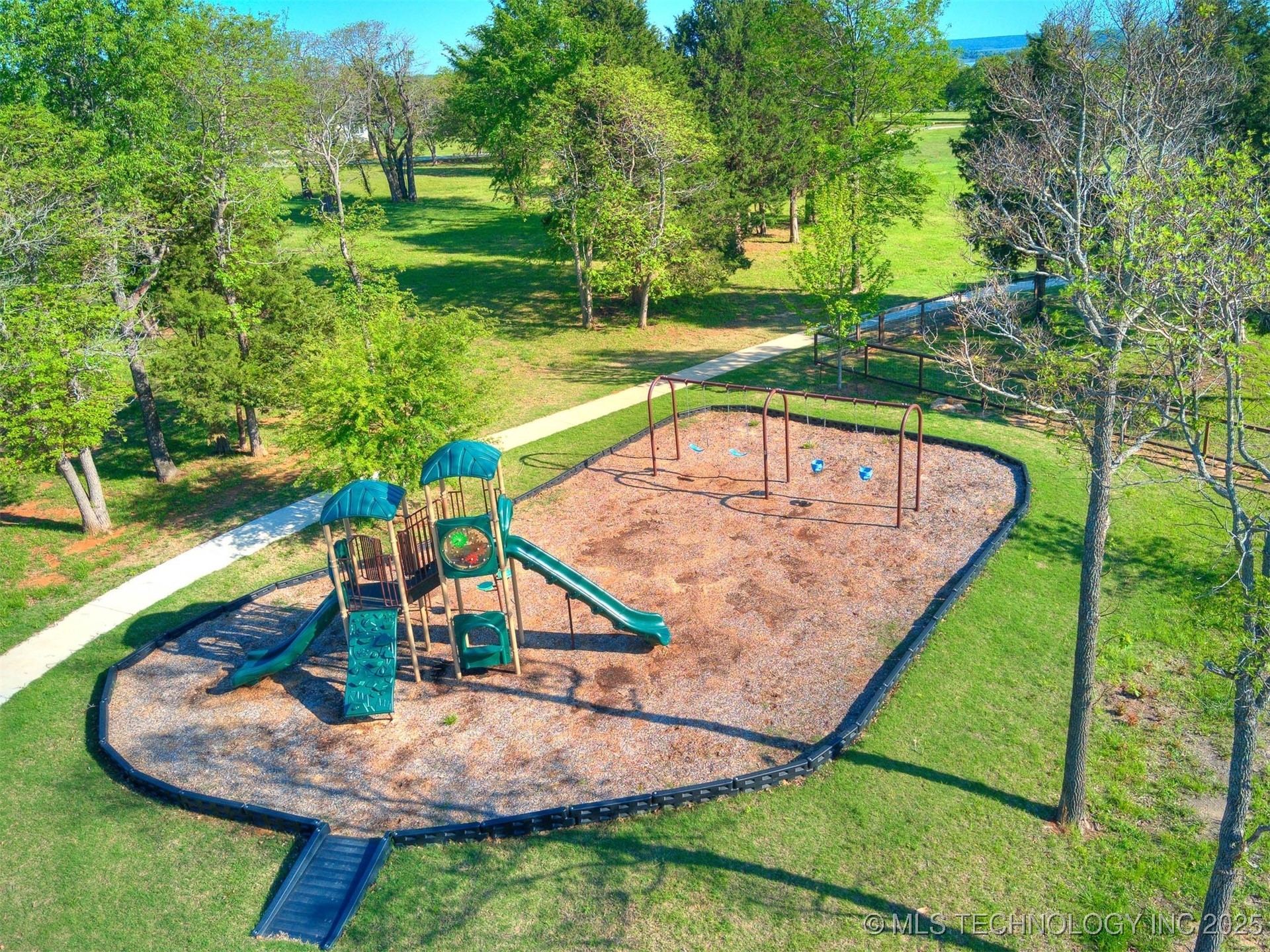 228 Patriot Pointe Property Photo 21