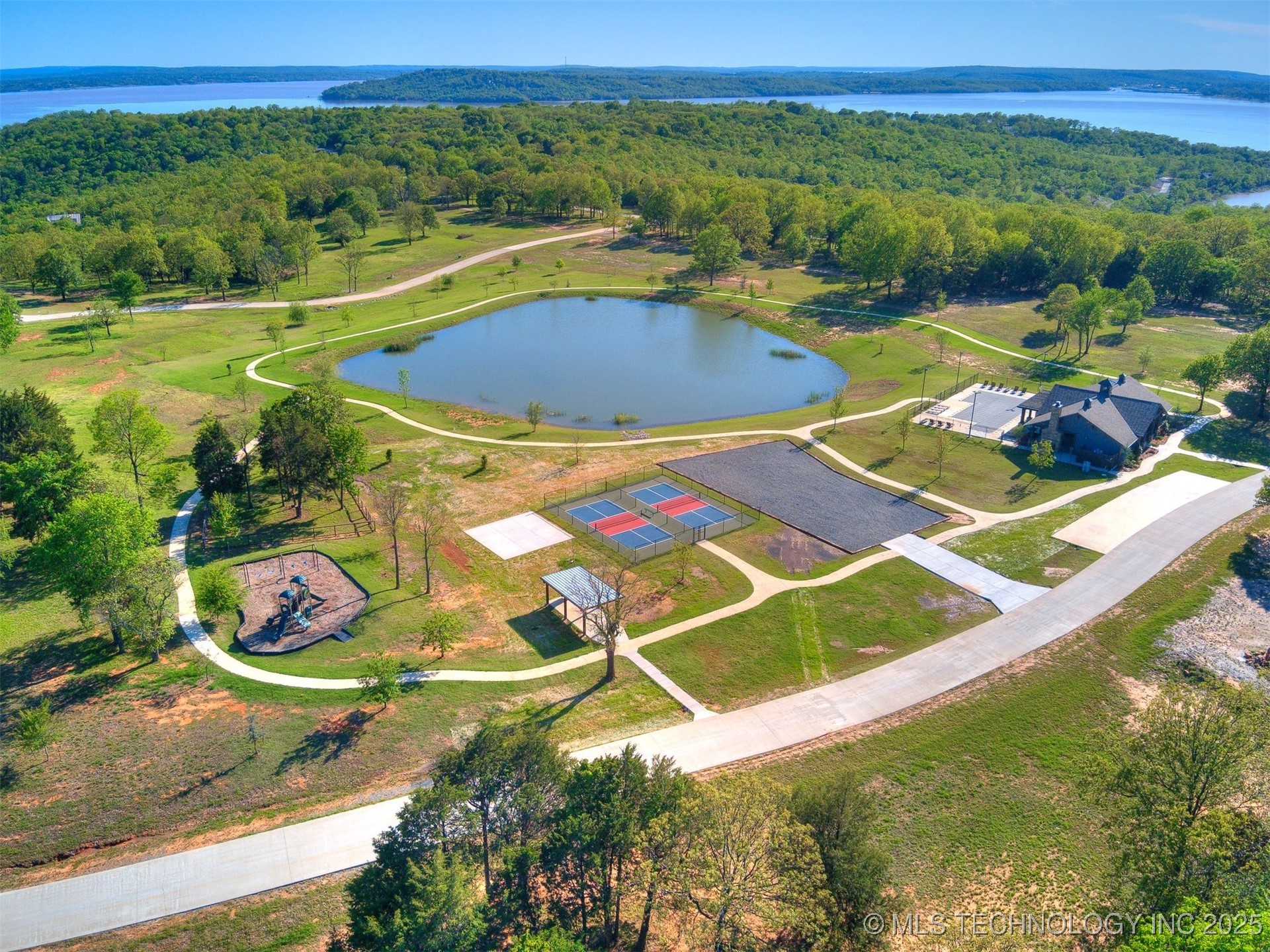 228 Patriot Pointe Property Photo 22