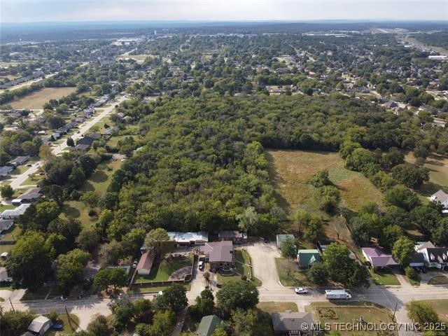 Hardy Springs Property Photo 3