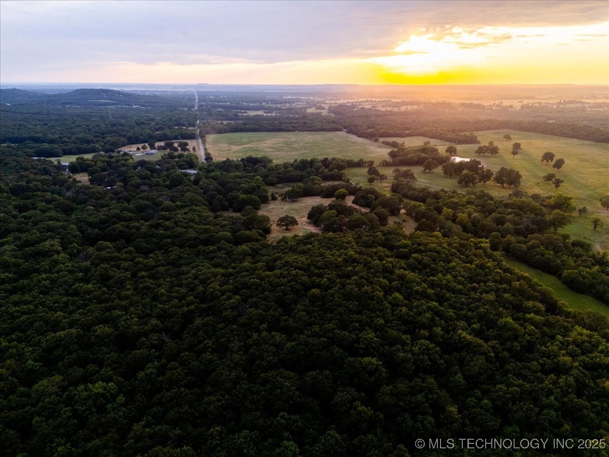 1 E Davis Field Road Property Photo 15